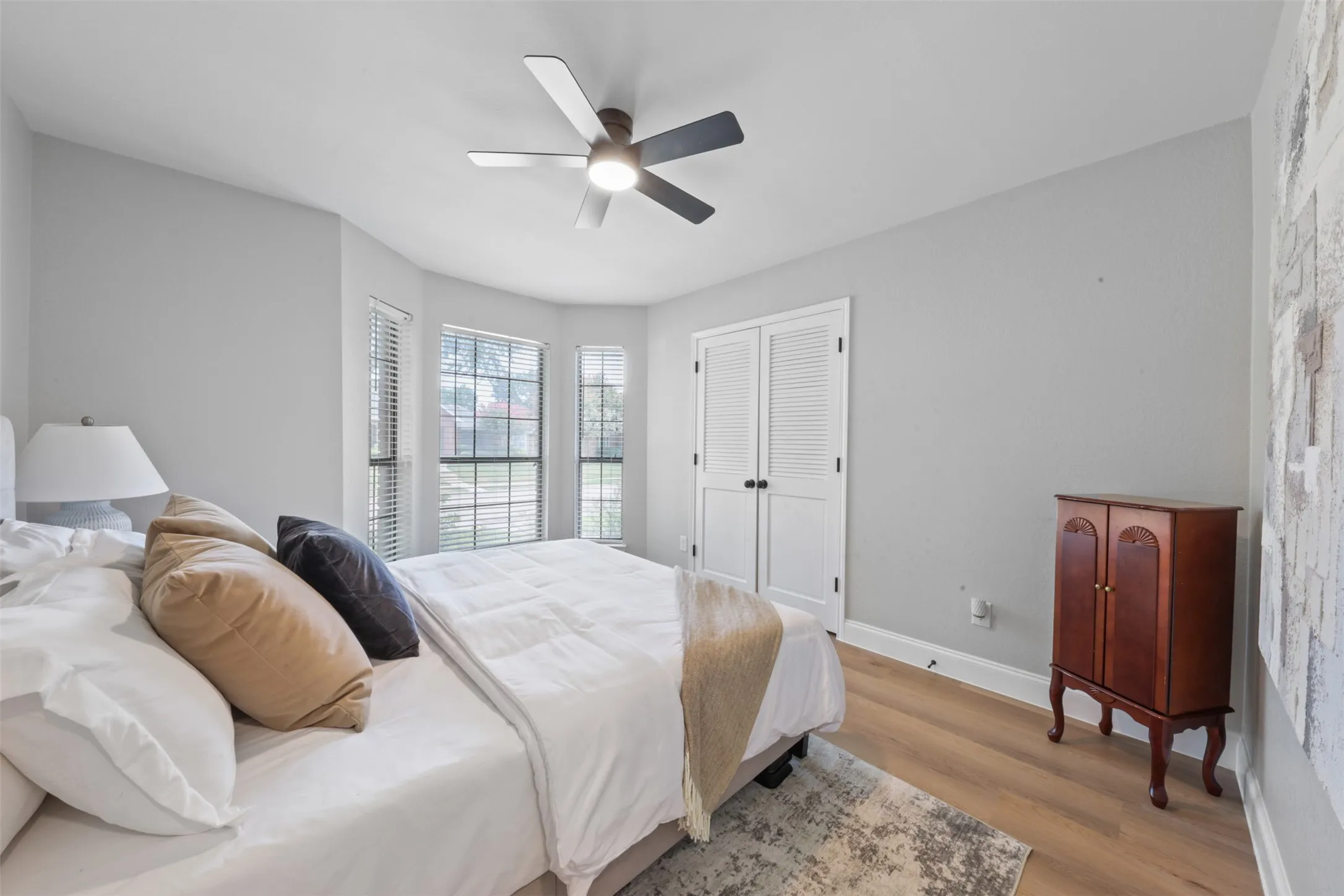 Single Family Residence For Sale in Collin County , 6741 Biltmore Place, Plano, Texas 75023, 3 Bedroom, 2 Bathroom, 2 Garage spaces, 1,938 Sqft, built in 1986, mls#21371894, Real Estate Agent in Plano, Homes For Sale in Collin county, Homes For Sale in Plano, Realtor in Plano Texas, Real Estate Brokerage Independent Realty Texas, Luminita Cordes Realtor