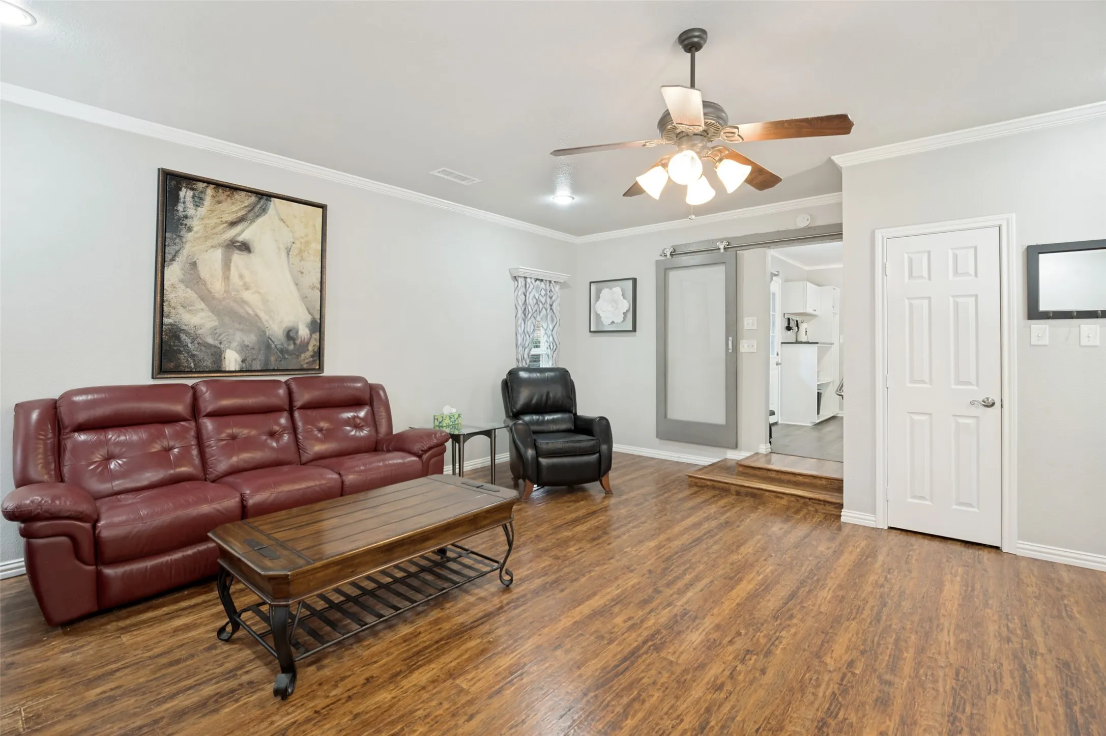 Single Family Residence For Sale in Dallas County , 1515 Francis Street, Carrollton, Texas 75006, 3 Bedroom, 2 Bathroom, 2 Garage spaces, 2,096 Sqft, built in 1951, mls#21368794, Real Estate Agent in Carrollton, Homes For Sale in Dallas county, Homes For Sale in Carrollton, Realtor in Carrollton Texas, Real Estate Brokerage Independent Realty Texas, Luminita Cordes Realtor