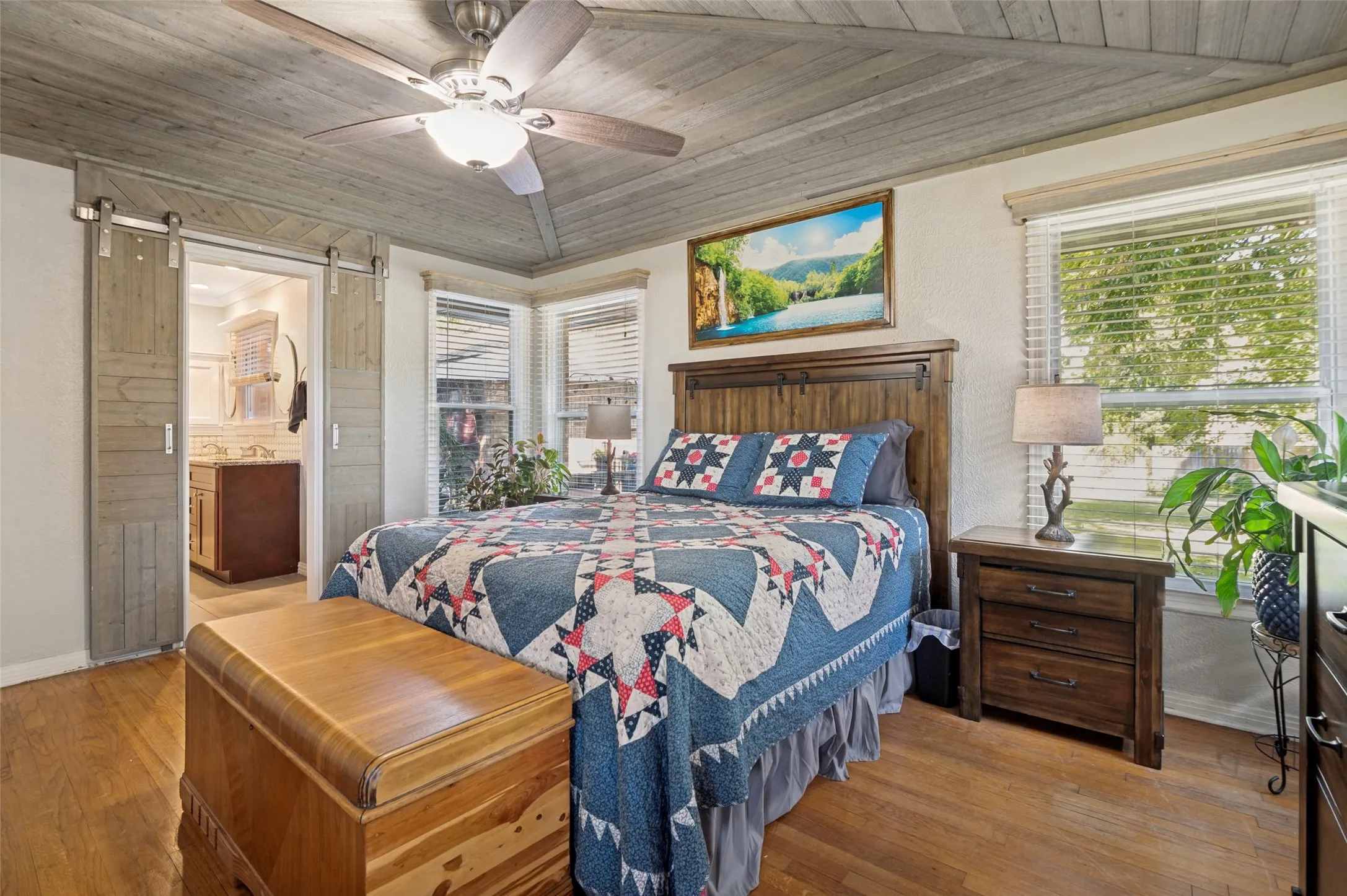 Single Family Residence For Sale in Dallas County , 1515 Francis Street, Carrollton, Texas 75006, 3 Bedroom, 2 Bathroom, 2 Garage spaces, 2,096 Sqft, built in 1951, mls#21368794, Real Estate Agent in Carrollton, Homes For Sale in Dallas county, Homes For Sale in Carrollton, Realtor in Carrollton Texas, Real Estate Brokerage Independent Realty Texas, Luminita Cordes Realtor