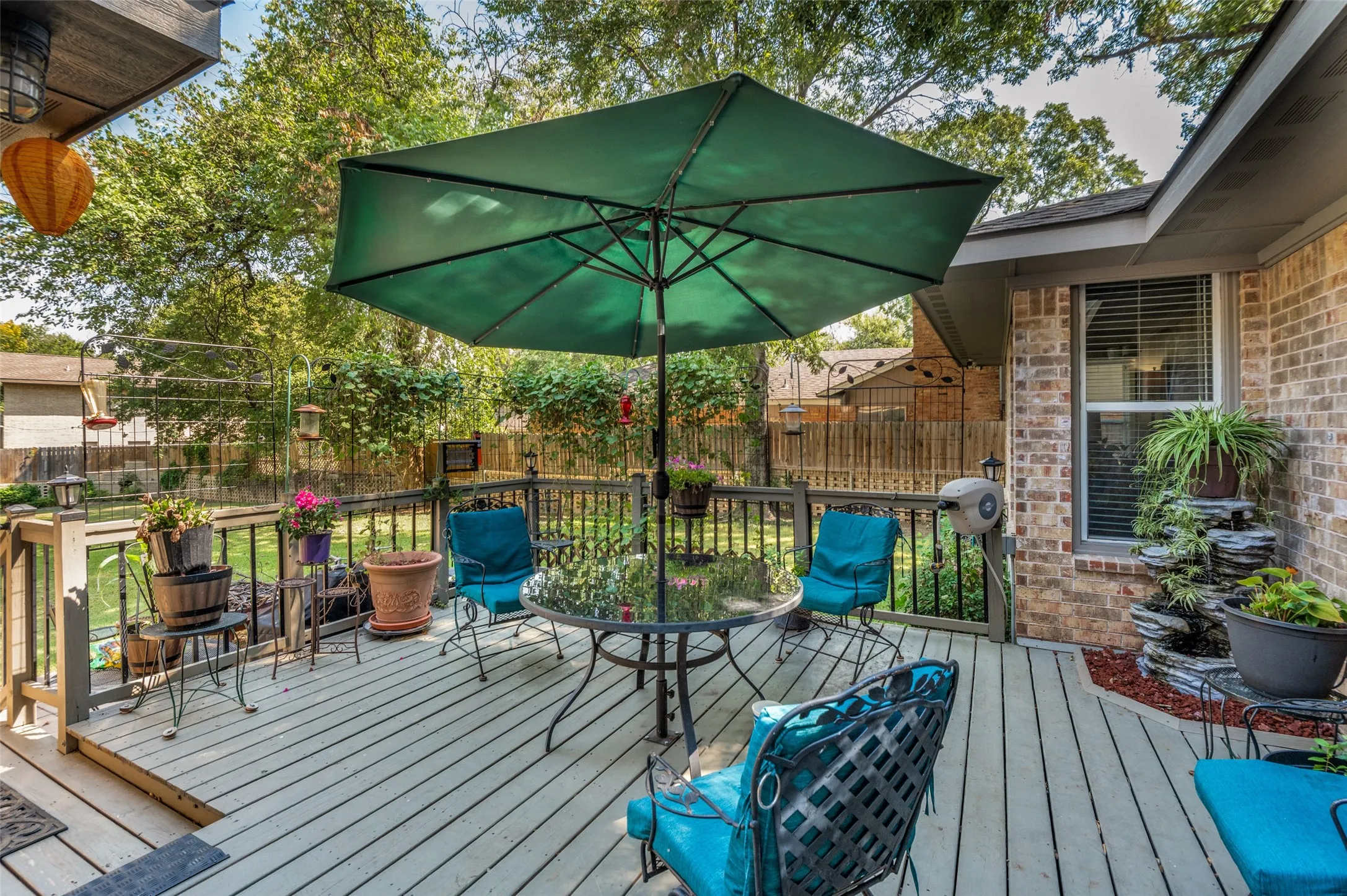 Single Family Residence For Sale in Dallas County , 1515 Francis Street, Carrollton, Texas 75006, 3 Bedroom, 2 Bathroom, 2 Garage spaces, 2,096 Sqft, built in 1951, mls#21368794, Real Estate Agent in Carrollton, Homes For Sale in Dallas county, Homes For Sale in Carrollton, Realtor in Carrollton Texas, Real Estate Brokerage Independent Realty Texas, Luminita Cordes Realtor