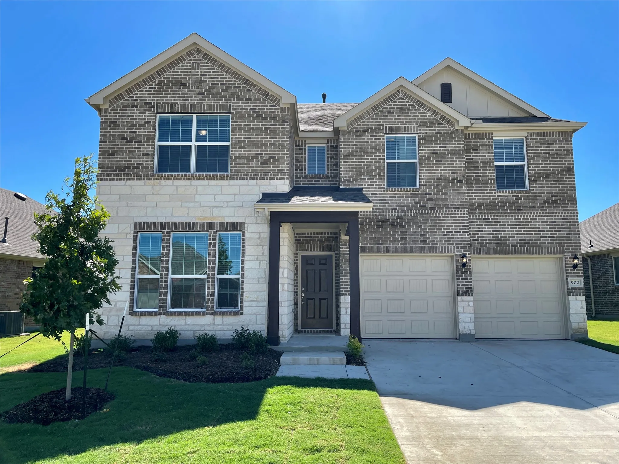Single Family Residence For Rent in Collin County , 900 Penny Street, Anna, Texas 75409, 5 Bedroom, 4 Bathroom, 2 Garage spaces, 3,071 Sqft, built in 2022, mls#21370207, Real Estate Agent in Anna, Homes For Rent in Collin county, Homes For Rent in Anna, Realtor in Anna Texas, Real Estate Brokerage Independent Realty Texas, Luminita Cordes Realtor