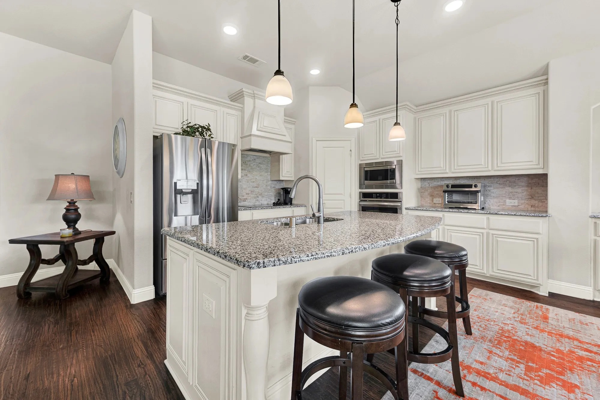 Single Family Residence For Sale in Dallas County , 6300 Sudbury Lane, Mesquite, Texas 75181, 4 Bedroom, 3 Bathroom, 3 Garage spaces, 3,250 Sqft, built in 2018, mls#21371278, Real Estate Agent in Mesquite, Homes For Sale in Dallas county, Homes For Sale in Mesquite, Realtor in Mesquite Texas, Real Estate Brokerage Independent Realty Texas, Luminita Cordes Realtor