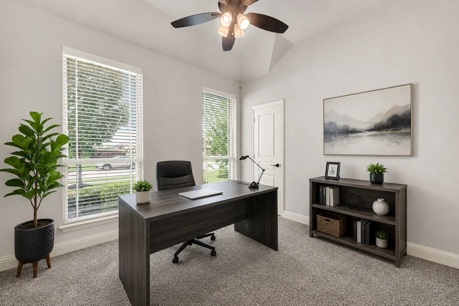Office—Virtually Staged Decor