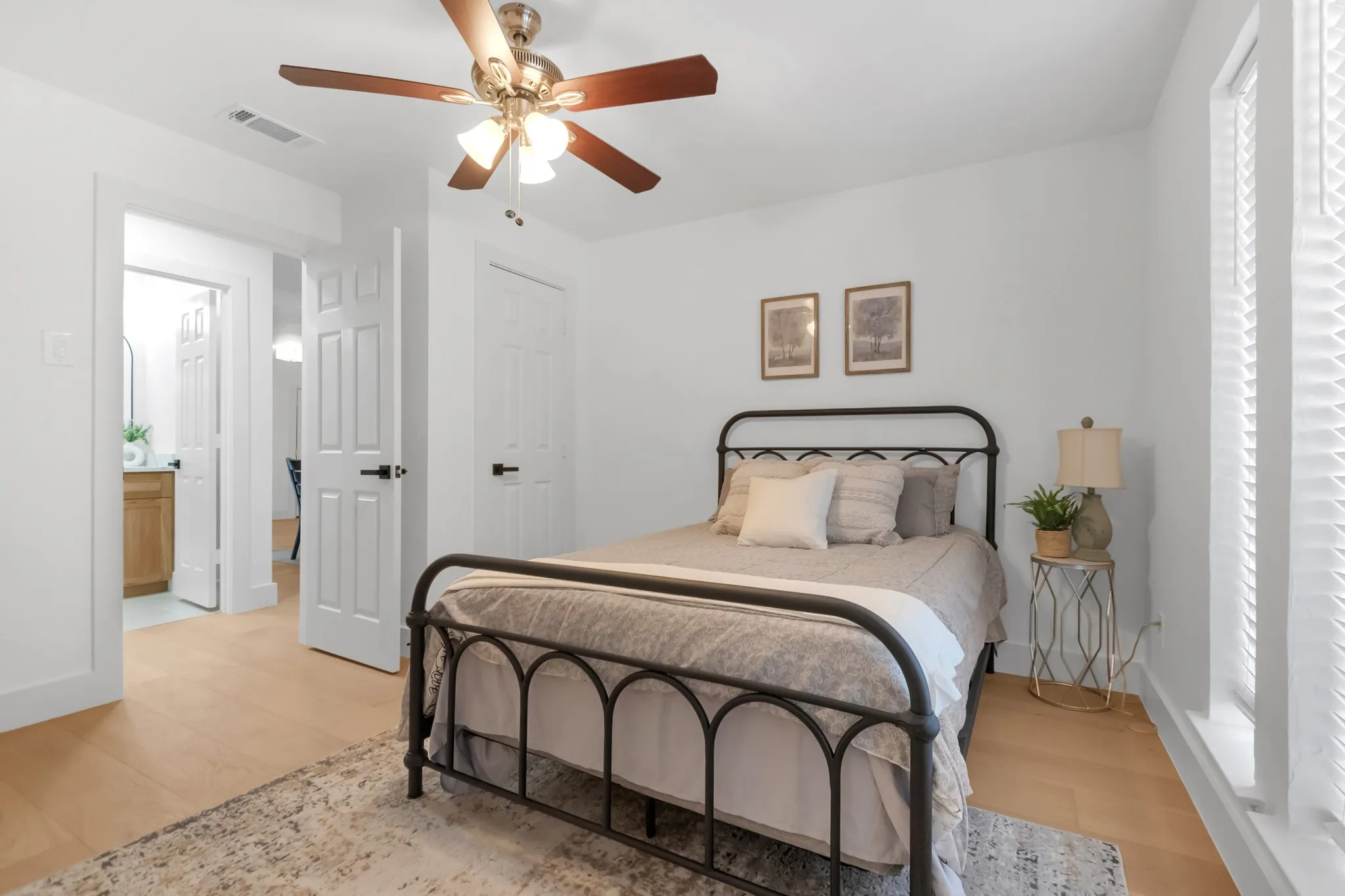 Single Family Residence For Sale in Collin County , 3400 Sailmaker Lane, Plano, Texas 75023, 5 Bedroom, 3 Bathroom, 2 Garage spaces, 2,417 Sqft, built in 1985, mls#21371366, Real Estate Agent in Plano, Homes For Sale in Collin county, Homes For Sale in Plano, Realtor in Plano Texas, Real Estate Brokerage Independent Realty Texas, Luminita Cordes Realtor