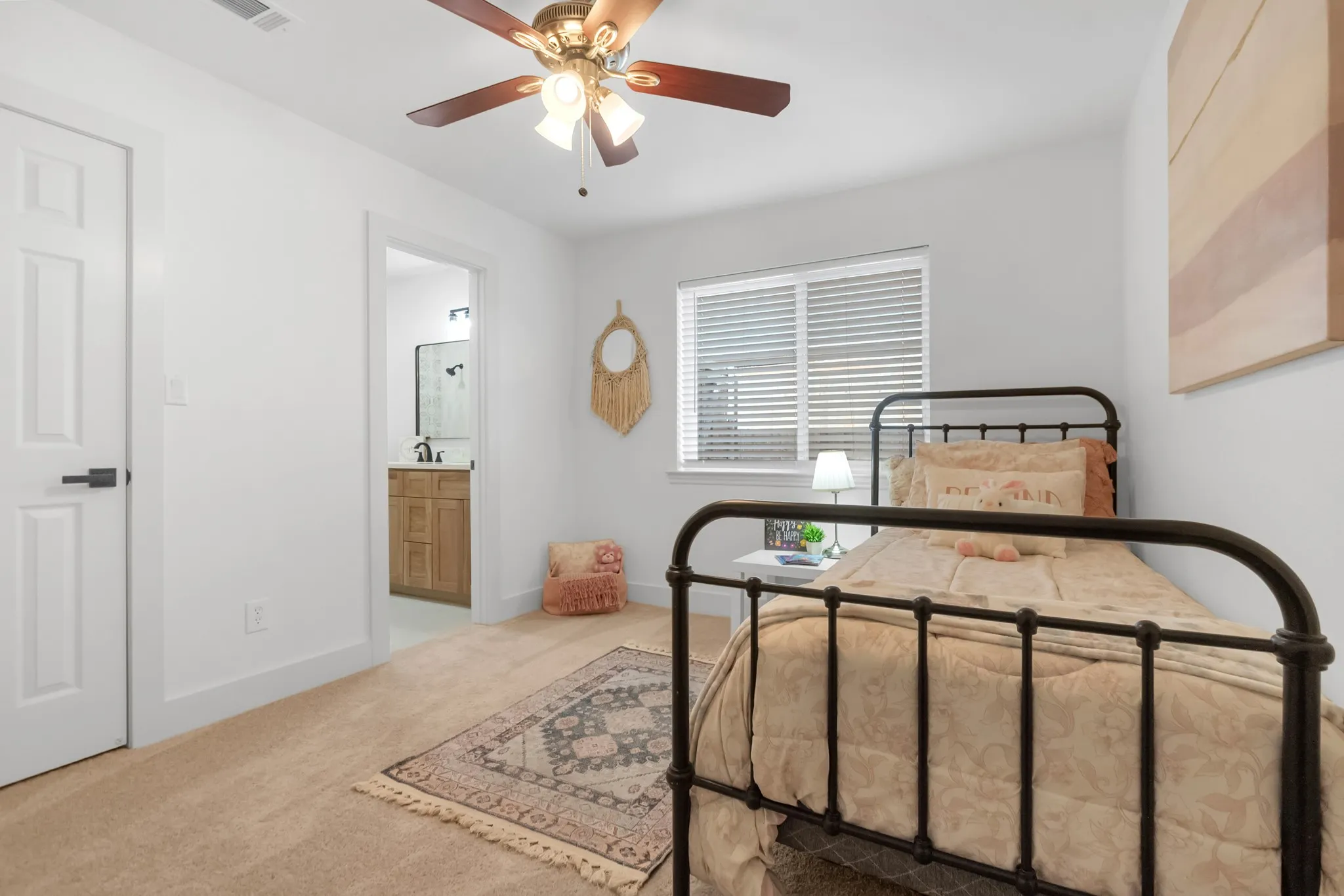 Single Family Residence For Sale in Collin County , 3400 Sailmaker Lane, Plano, Texas 75023, 5 Bedroom, 3 Bathroom, 2 Garage spaces, 2,417 Sqft, built in 1985, mls#21371366, Real Estate Agent in Plano, Homes For Sale in Collin county, Homes For Sale in Plano, Realtor in Plano Texas, Real Estate Brokerage Independent Realty Texas, Luminita Cordes Realtor