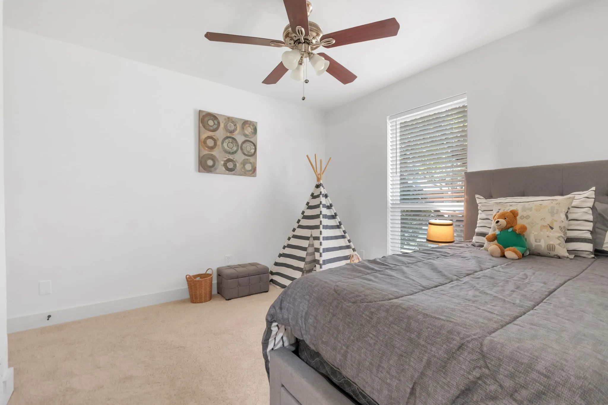 Single Family Residence For Sale in Collin County , 3400 Sailmaker Lane, Plano, Texas 75023, 5 Bedroom, 3 Bathroom, 2 Garage spaces, 2,417 Sqft, built in 1985, mls#21371366, Real Estate Agent in Plano, Homes For Sale in Collin county, Homes For Sale in Plano, Realtor in Plano Texas, Real Estate Brokerage Independent Realty Texas, Luminita Cordes Realtor