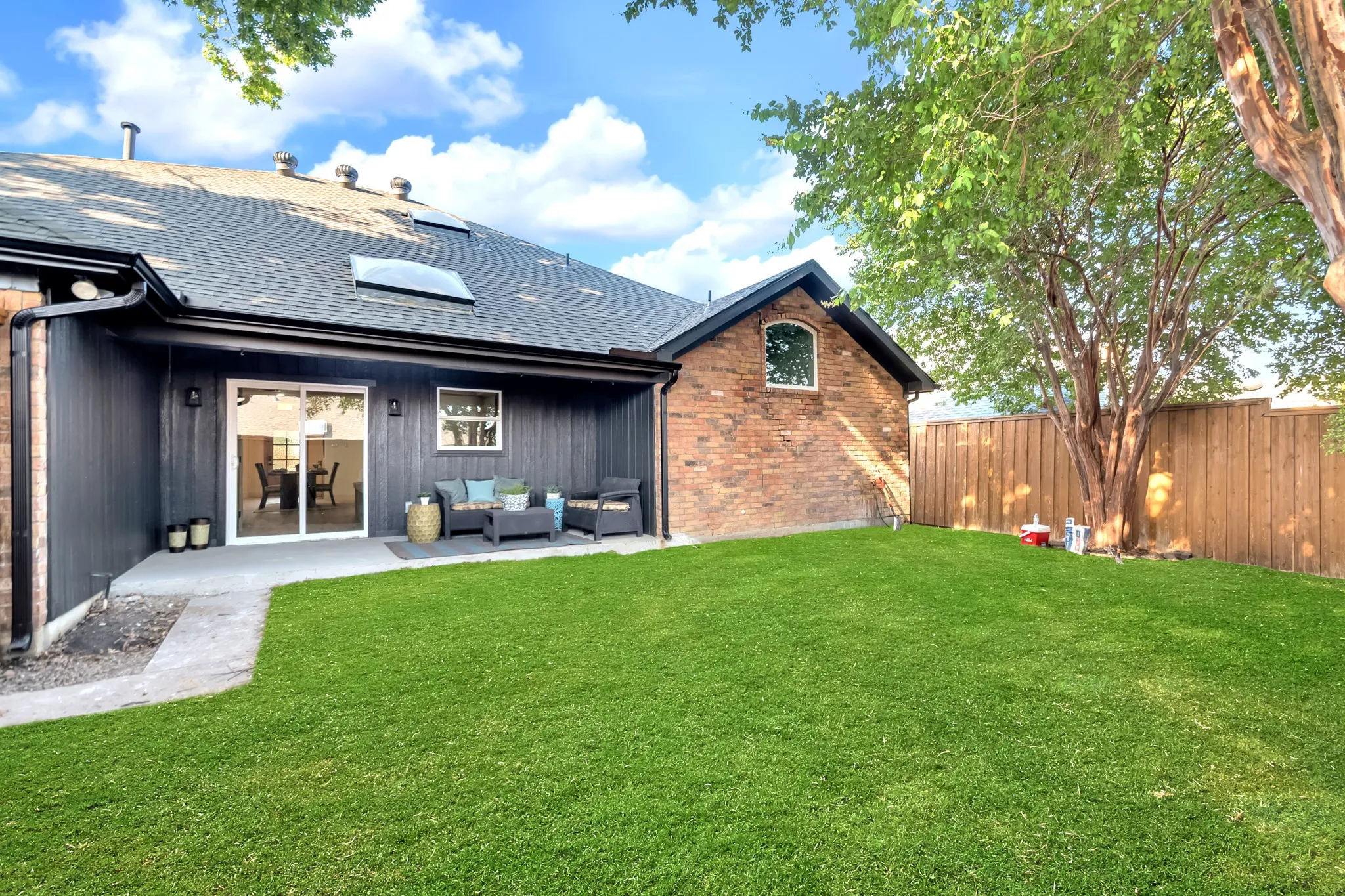 Single Family Residence For Sale in Collin County , 3400 Sailmaker Lane, Plano, Texas 75023, 5 Bedroom, 3 Bathroom, 2 Garage spaces, 2,417 Sqft, built in 1985, mls#21371366, Real Estate Agent in Plano, Homes For Sale in Collin county, Homes For Sale in Plano, Realtor in Plano Texas, Real Estate Brokerage Independent Realty Texas, Luminita Cordes Realtor