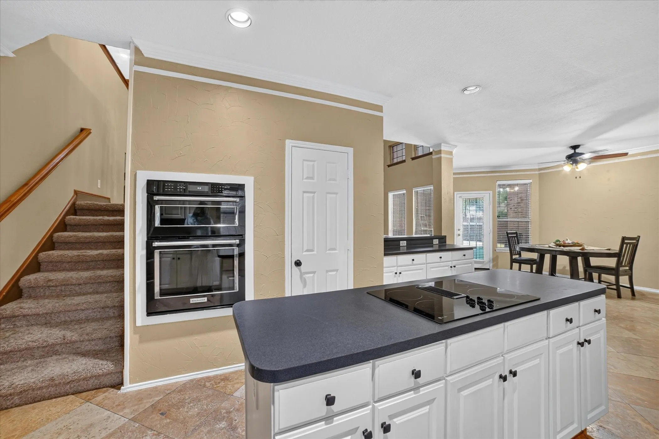 Single Family Residence For Sale in Dallas County , 5002 Petersburg Drive, Rowlett, Texas 75088, 5 Bedroom, 3 Bathroom, 2 Garage spaces, 3,898 Sqft, built in 1999, mls#21369474, Real Estate Agent in Rowlett, Homes For Sale in Dallas county, Homes For Sale in Rowlett, Realtor in Rowlett Texas, Real Estate Brokerage Independent Realty Texas, Luminita Cordes Realtor