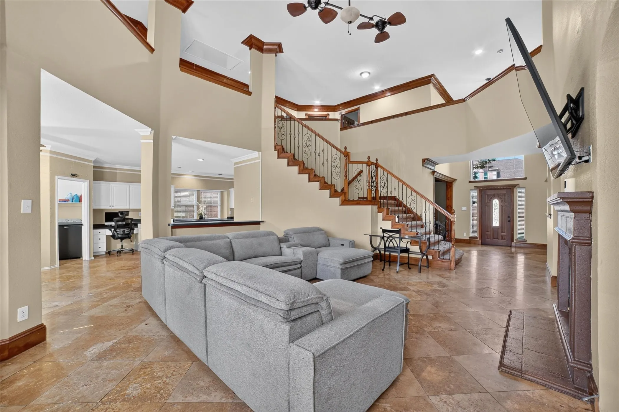 Single Family Residence For Sale in Dallas County , 5002 Petersburg Drive, Rowlett, Texas 75088, 5 Bedroom, 3 Bathroom, 2 Garage spaces, 3,898 Sqft, built in 1999, mls#21369474, Real Estate Agent in Rowlett, Homes For Sale in Dallas county, Homes For Sale in Rowlett, Realtor in Rowlett Texas, Real Estate Brokerage Independent Realty Texas, Luminita Cordes Realtor