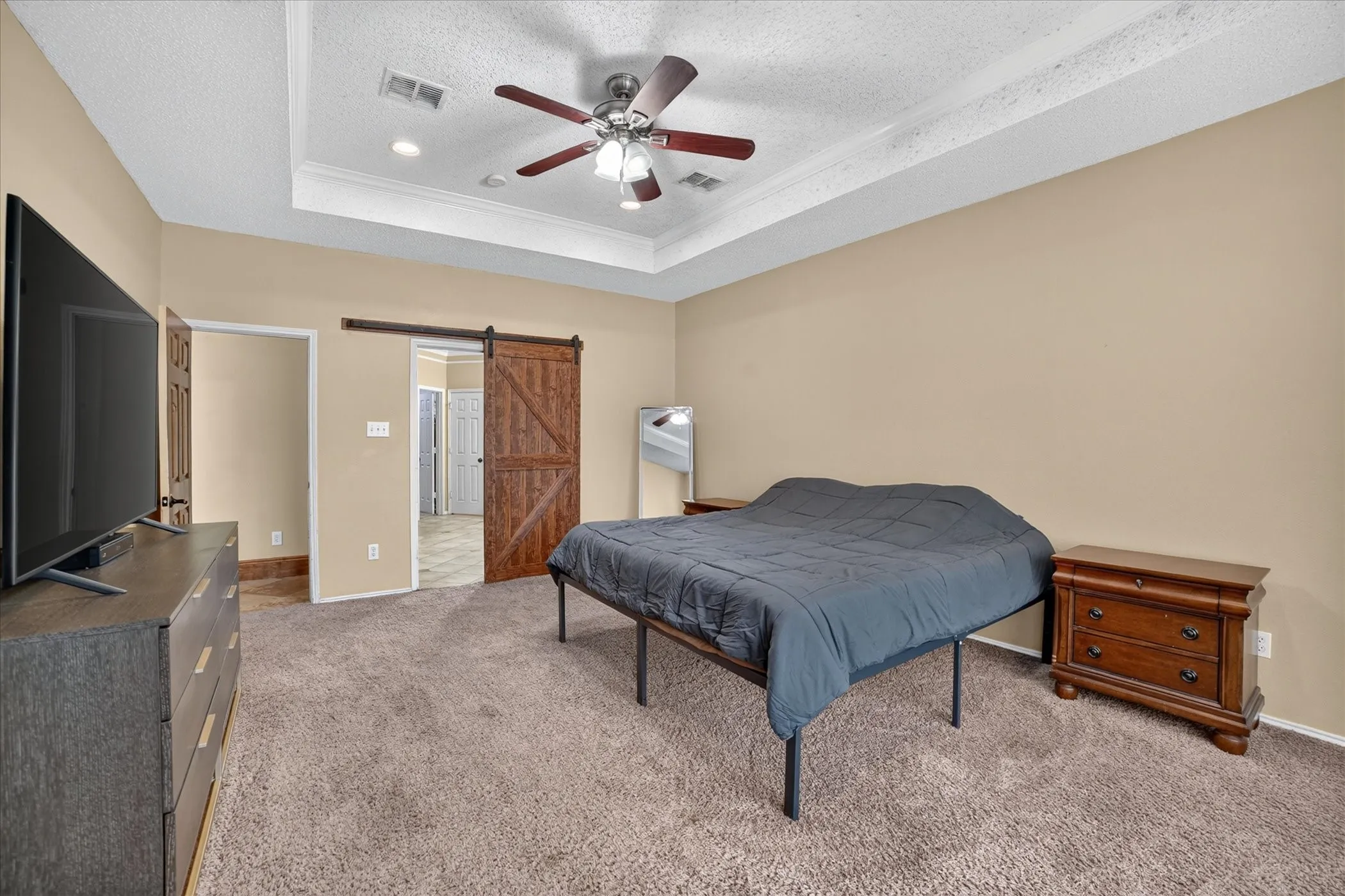 Single Family Residence For Sale in Dallas County , 5002 Petersburg Drive, Rowlett, Texas 75088, 5 Bedroom, 3 Bathroom, 2 Garage spaces, 3,898 Sqft, built in 1999, mls#21369474, Real Estate Agent in Rowlett, Homes For Sale in Dallas county, Homes For Sale in Rowlett, Realtor in Rowlett Texas, Real Estate Brokerage Independent Realty Texas, Luminita Cordes Realtor