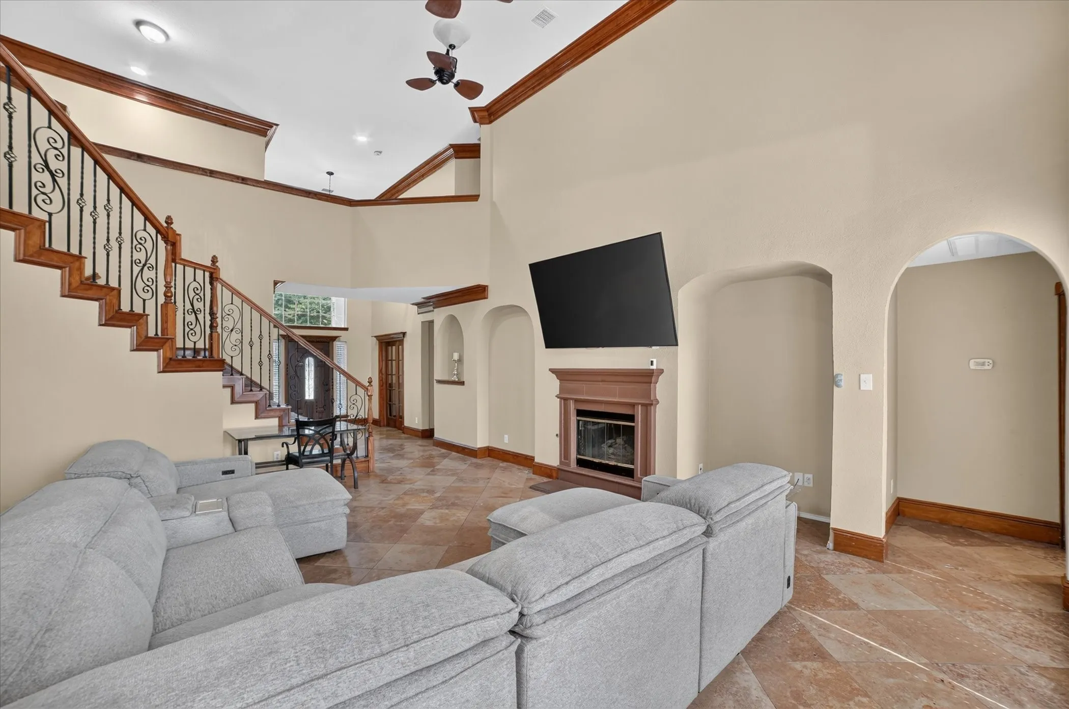 Single Family Residence For Sale in Dallas County , 5002 Petersburg Drive, Rowlett, Texas 75088, 5 Bedroom, 3 Bathroom, 2 Garage spaces, 3,898 Sqft, built in 1999, mls#21369474, Real Estate Agent in Rowlett, Homes For Sale in Dallas county, Homes For Sale in Rowlett, Realtor in Rowlett Texas, Real Estate Brokerage Independent Realty Texas, Luminita Cordes Realtor