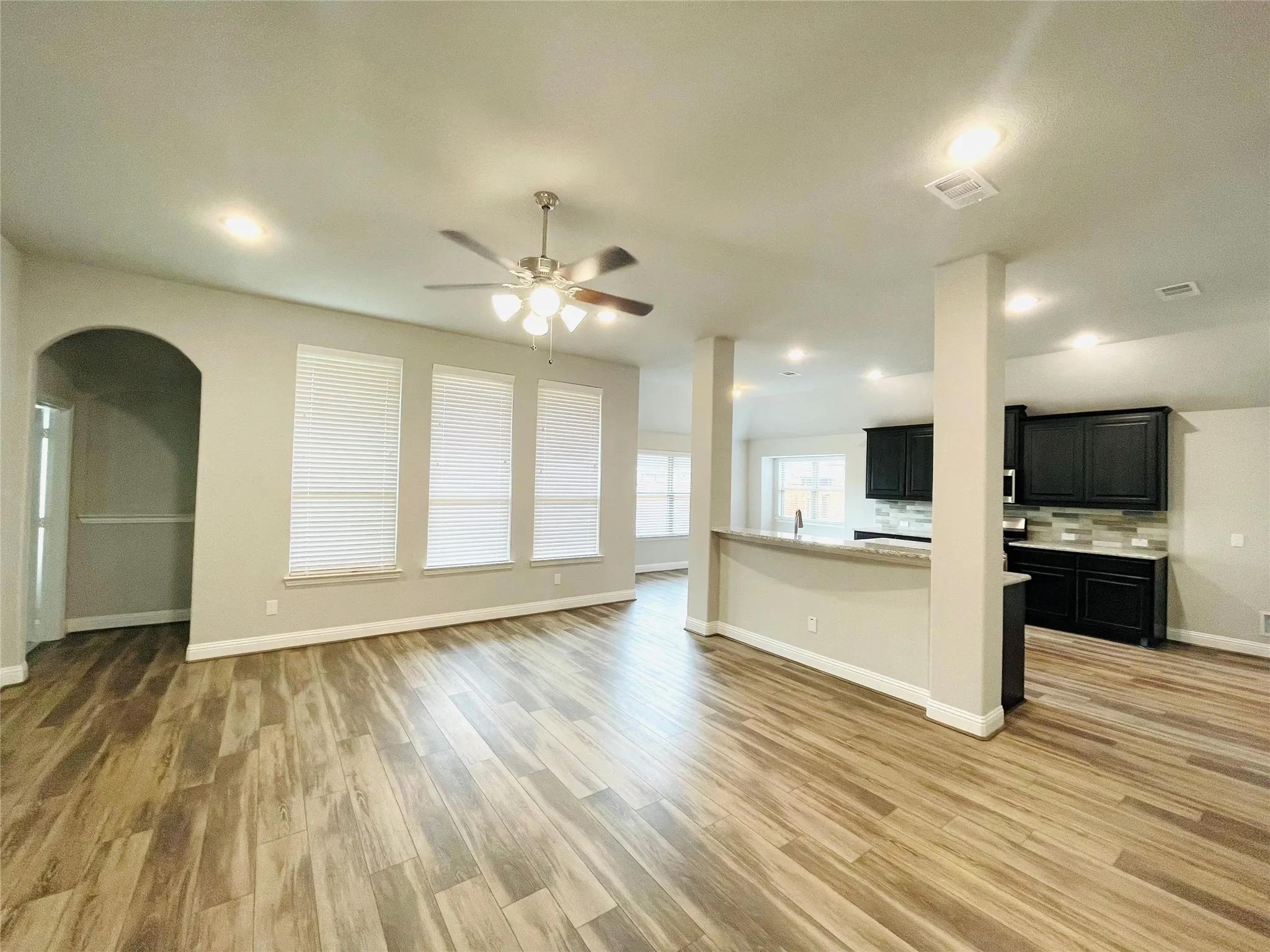 Single Family Residence For Rent in Kaufman County , 337 Van Buren Drive, Forney, Texas 75126, 4 Bedroom, 2 Bathroom, 2 Garage spaces, 2,064 Sqft, built in 2021, mls#21371941, Real Estate Agent in Forney, Homes For Rent in Kaufman county, Homes For Rent in Forney, Realtor in Forney Texas, Real Estate Brokerage Independent Realty Texas, Luminita Cordes Realtor