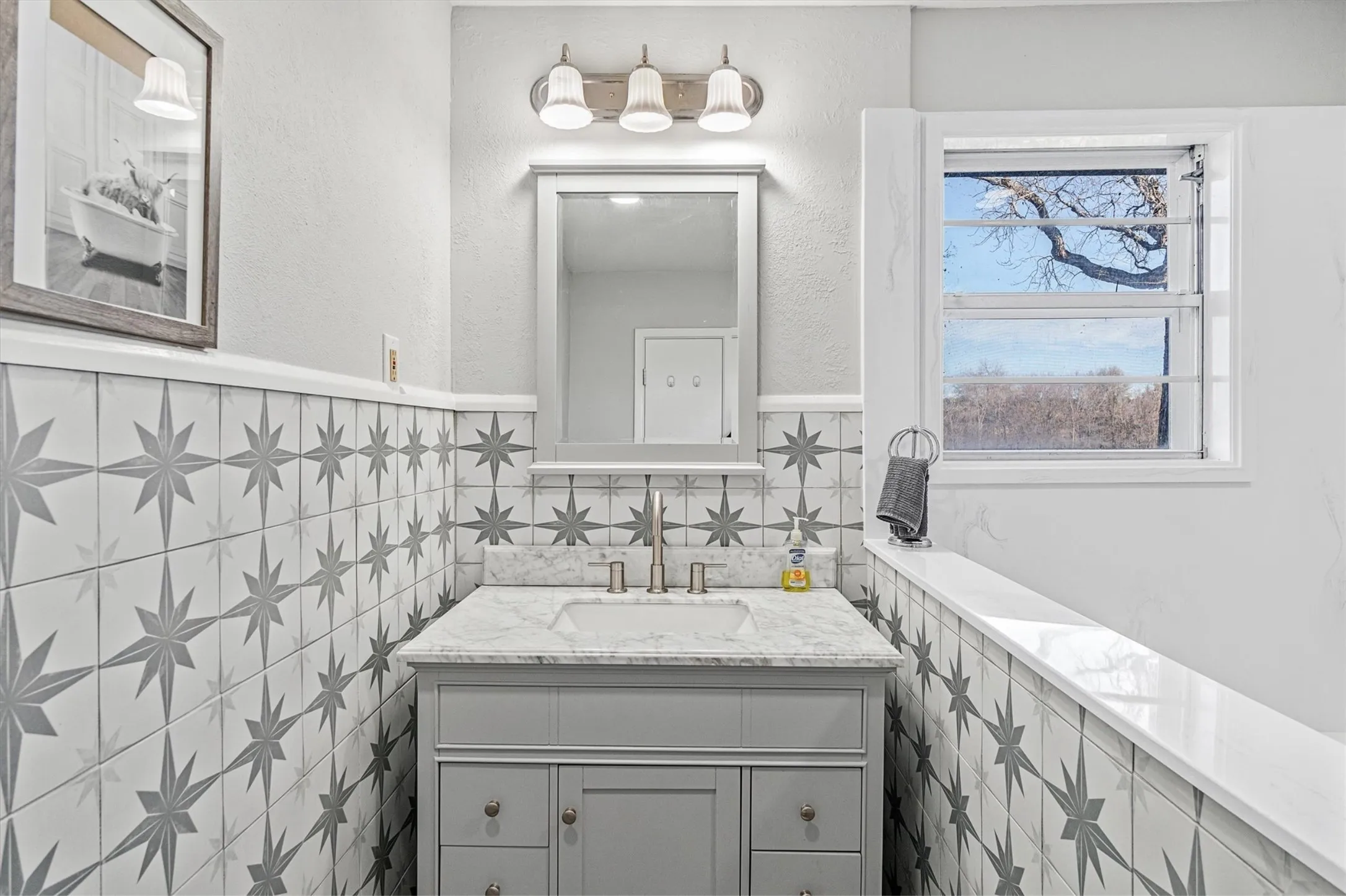 Single Family Residence For Sale in Henderson County , 8612 Fm 1616, Athens, Texas 75752, 3 Bedroom, 1 Bathroom, 2 Garage spaces, 1,360 Sqft, built in 1950, mls#21371855, Real Estate Agent in Athens, Homes For Sale in Henderson county, Homes For Sale in Athens, Realtor in Athens Texas, Real Estate Brokerage Independent Realty Texas, Luminita Cordes Realtor