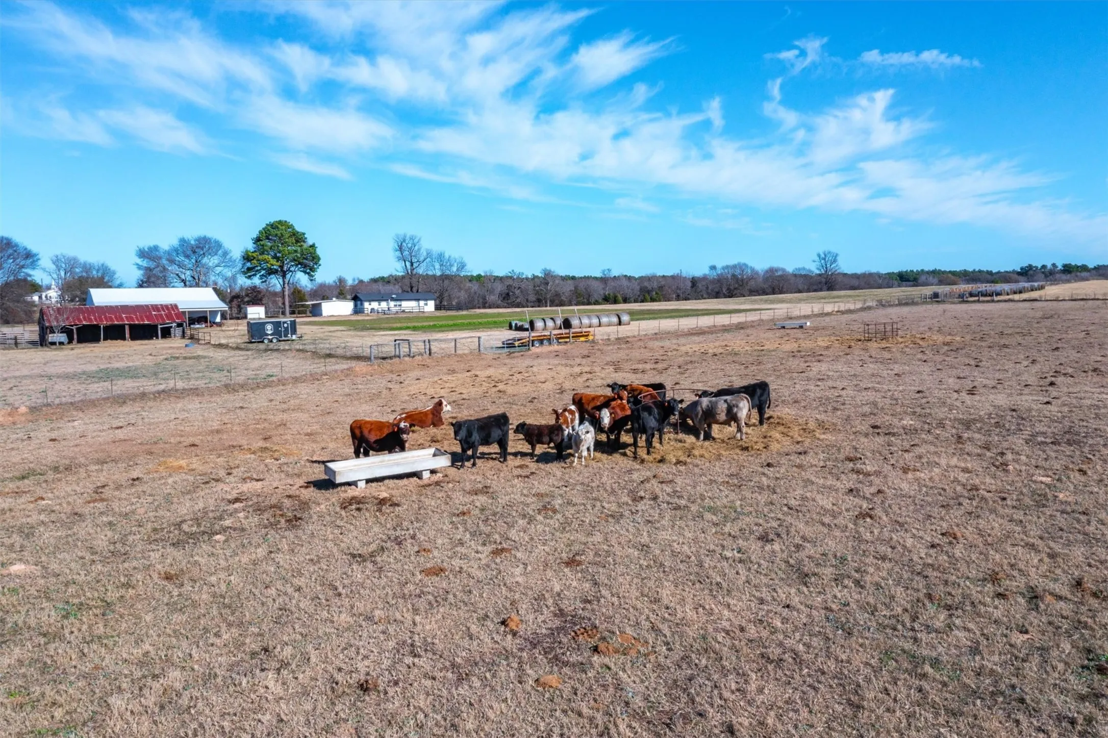 Single Family Residence For Sale in Henderson County , 8612 Fm 1616, Athens, Texas 75752, 3 Bedroom, 1 Bathroom, 2 Garage spaces, 1,360 Sqft, built in 1950, mls#21371855, Real Estate Agent in Athens, Homes For Sale in Henderson county, Homes For Sale in Athens, Realtor in Athens Texas, Real Estate Brokerage Independent Realty Texas, Luminita Cordes Realtor
