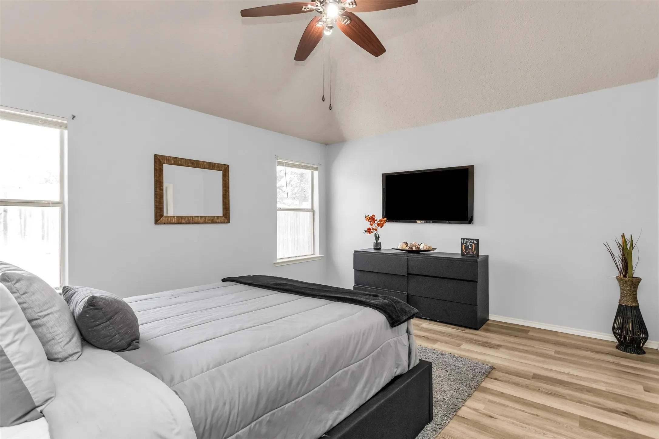 Single Family Residence For Sale in Dallas County , 515 Alameda Avenue, Duncanville, Texas 75137, 3 Bedroom, 2 Bathroom, 2 Garage spaces, 1,824 Sqft, built in 1997, mls#21371693, Real Estate Agent in Duncanville, Homes For Sale in Dallas county, Homes For Sale in Duncanville, Realtor in Duncanville Texas, Real Estate Brokerage Independent Realty Texas, Luminita Cordes Realtor