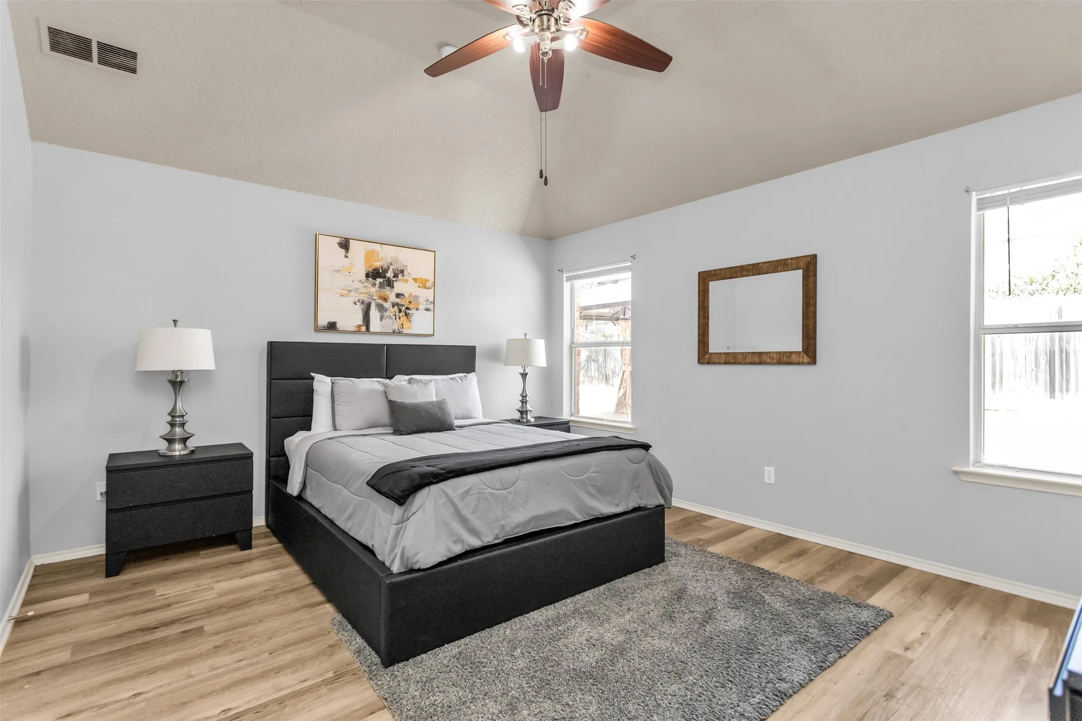 Single Family Residence For Sale in Dallas County , 515 Alameda Avenue, Duncanville, Texas 75137, 3 Bedroom, 2 Bathroom, 2 Garage spaces, 1,824 Sqft, built in 1997, mls#21371693, Real Estate Agent in Duncanville, Homes For Sale in Dallas county, Homes For Sale in Duncanville, Realtor in Duncanville Texas, Real Estate Brokerage Independent Realty Texas, Luminita Cordes Realtor