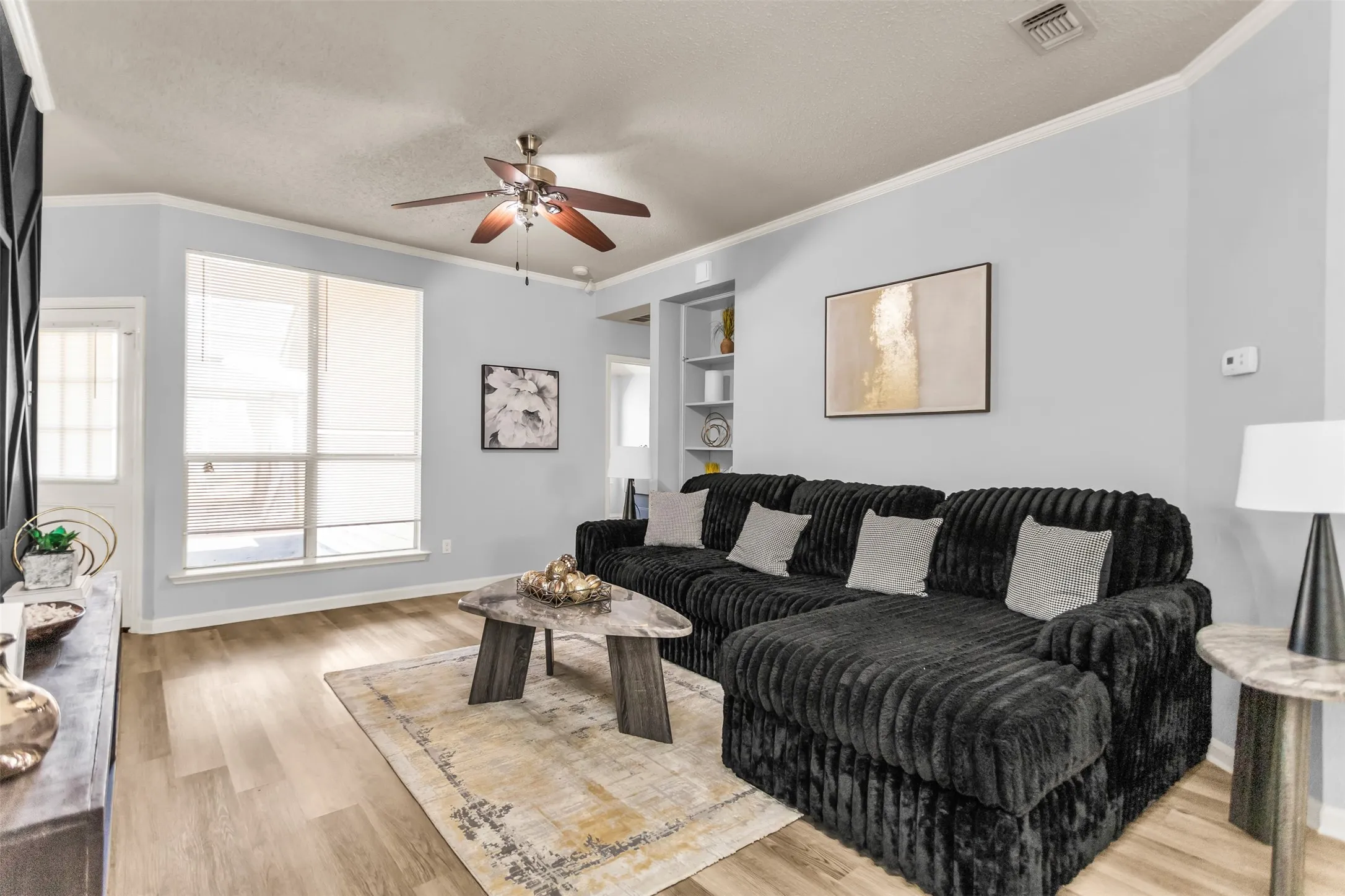 Single Family Residence For Sale in Dallas County , 515 Alameda Avenue, Duncanville, Texas 75137, 3 Bedroom, 2 Bathroom, 2 Garage spaces, 1,824 Sqft, built in 1997, mls#21371693, Real Estate Agent in Duncanville, Homes For Sale in Dallas county, Homes For Sale in Duncanville, Realtor in Duncanville Texas, Real Estate Brokerage Independent Realty Texas, Luminita Cordes Realtor