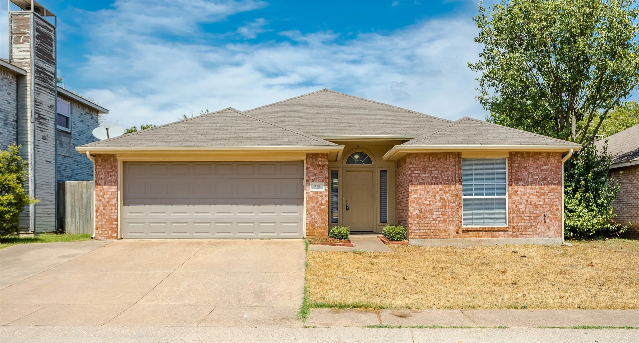 Single Family Residence For Sale in Dallas County , 515 Alameda Avenue, Duncanville, Texas 75137, 3 Bedroom, 2 Bathroom, 2 Garage spaces, 1,824 Sqft, built in 1997, mls#21371693, Real Estate Agent in Duncanville, Homes For Sale in Dallas county, Homes For Sale in Duncanville, Realtor in Duncanville Texas, Real Estate Brokerage Independent Realty Texas, Luminita Cordes Realtor