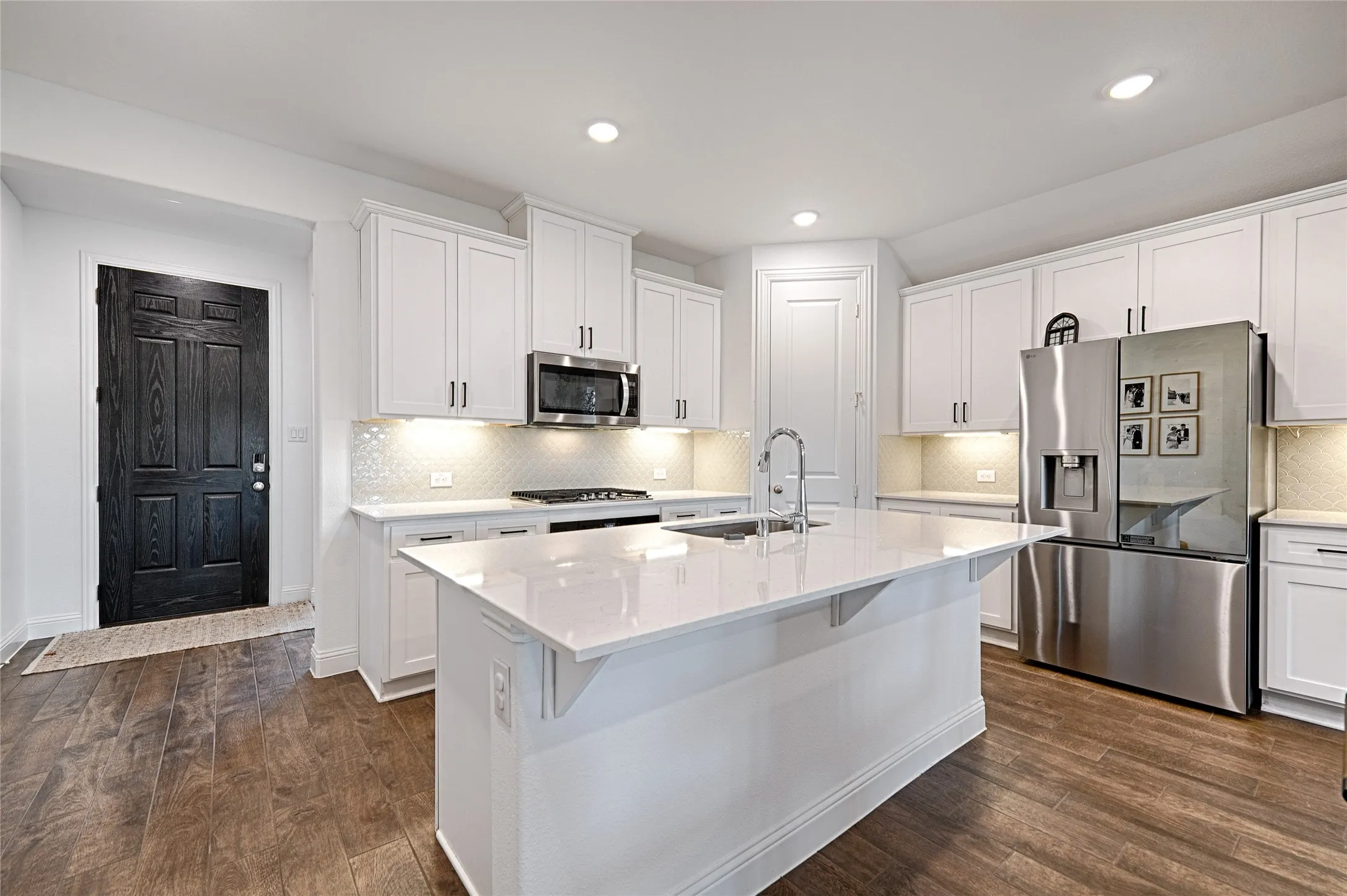 Single Family Residence For Rent in Collin County , 204 Tartane Drive, Anna, Texas 75409, 3 Bedroom, 2 Bathroom, 2 Garage spaces, 1,799 Sqft, built in 2023, mls#21371262, Real Estate Agent in Anna, Homes For Rent in Collin county, Homes For Rent in Anna, Realtor in Anna Texas, Real Estate Brokerage Independent Realty Texas, Luminita Cordes Realtor
