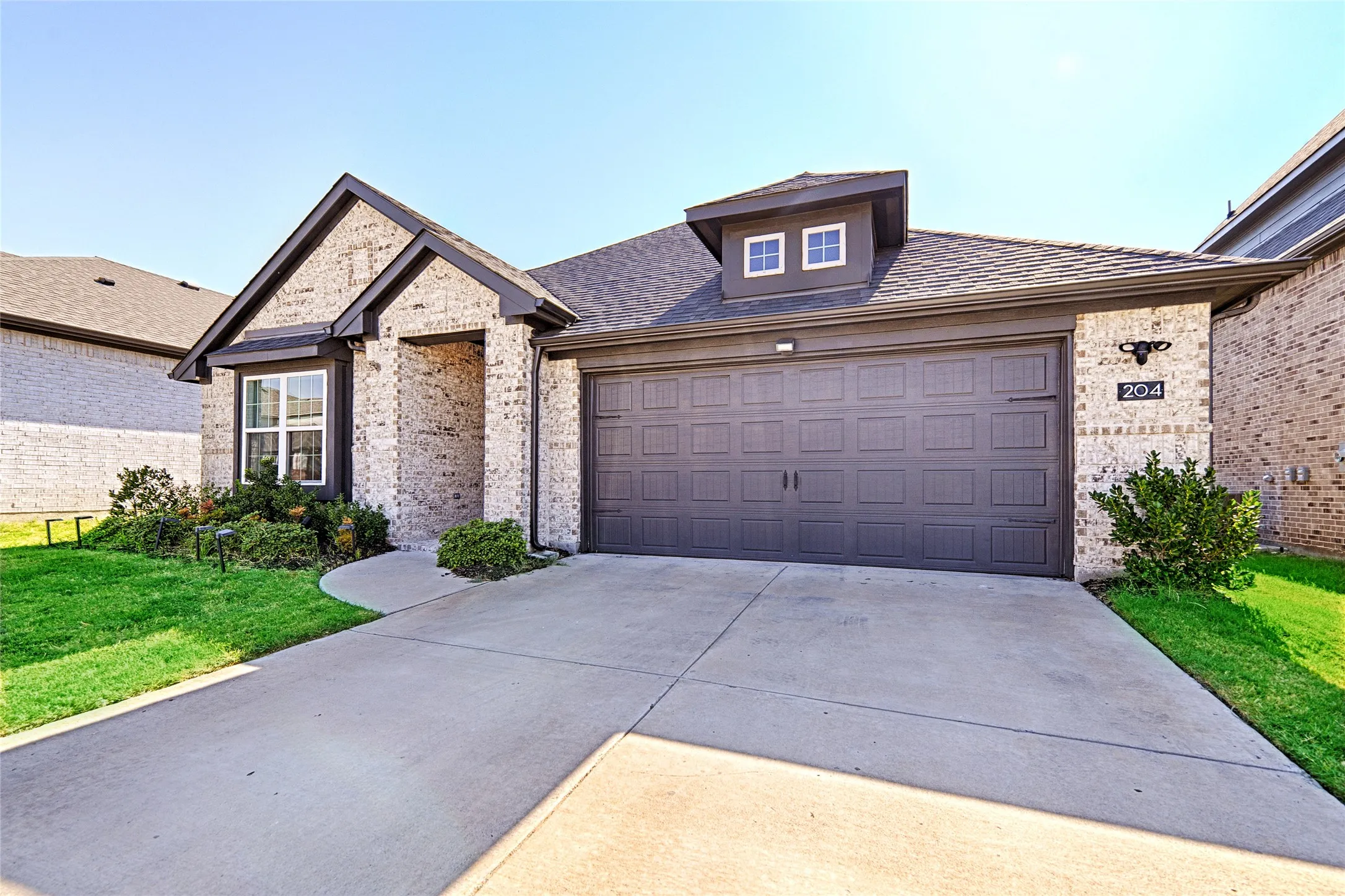 Single Family Residence For Rent in Collin County , 204 Tartane Drive, Anna, Texas 75409, 3 Bedroom, 2 Bathroom, 2 Garage spaces, 1,799 Sqft, built in 2023, mls#21371262, Real Estate Agent in Anna, Homes For Rent in Collin county, Homes For Rent in Anna, Realtor in Anna Texas, Real Estate Brokerage Independent Realty Texas, Luminita Cordes Realtor