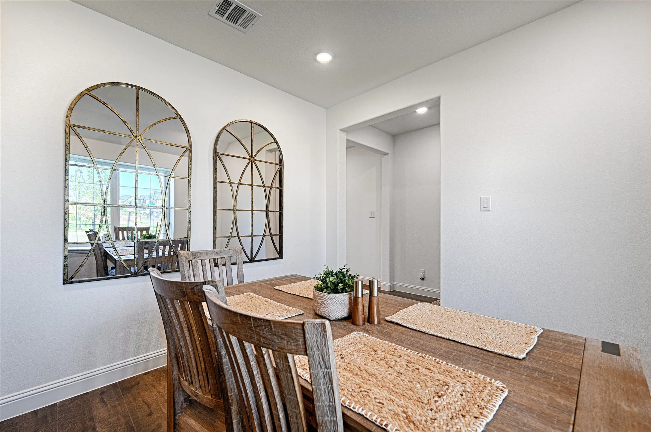 Single Family Residence For Rent in Collin County , 204 Tartane Drive, Anna, Texas 75409, 3 Bedroom, 2 Bathroom, 2 Garage spaces, 1,799 Sqft, built in 2023, mls#21371262, Real Estate Agent in Anna, Homes For Rent in Collin county, Homes For Rent in Anna, Realtor in Anna Texas, Real Estate Brokerage Independent Realty Texas, Luminita Cordes Realtor