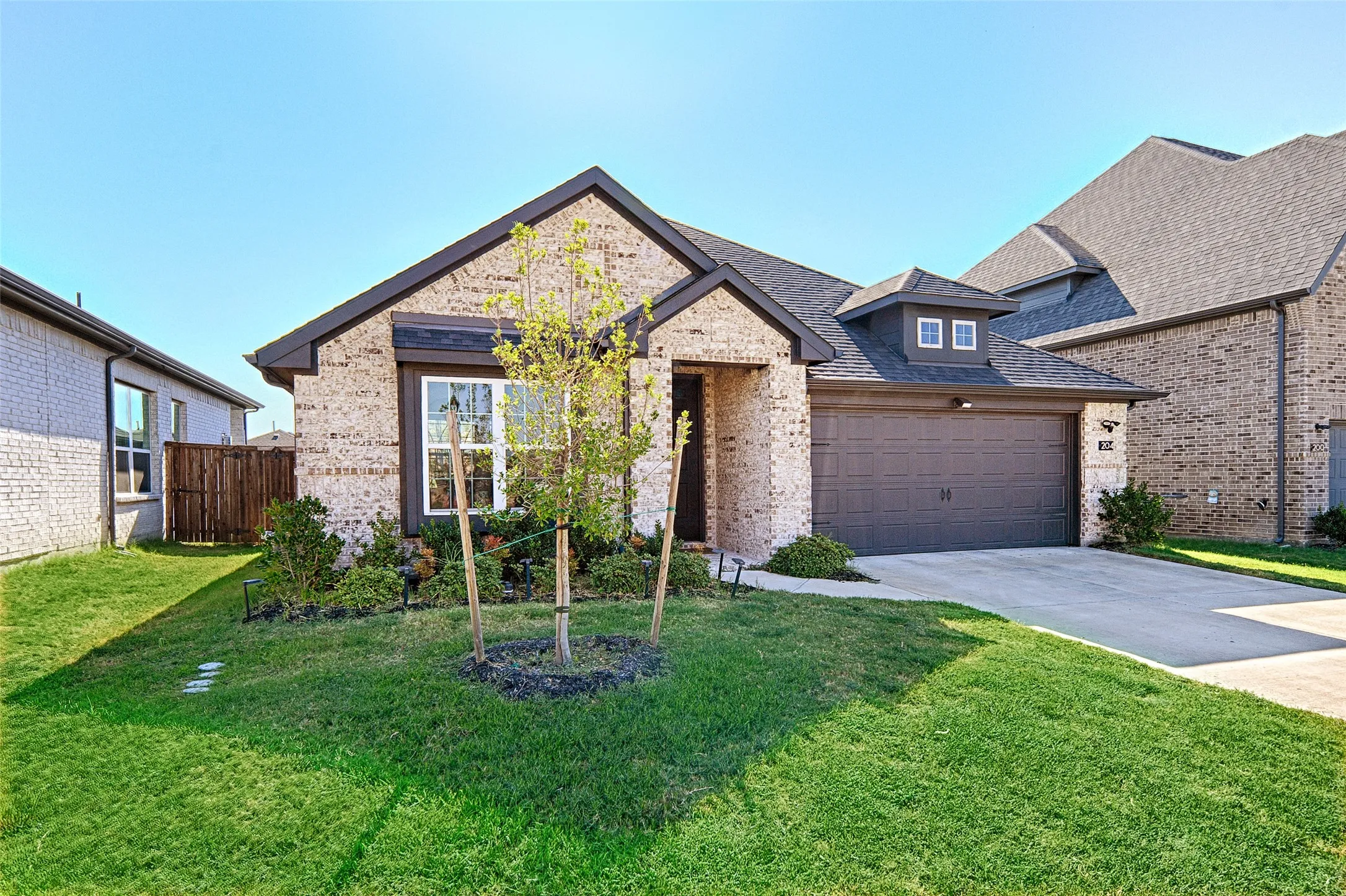 Single Family Residence For Rent in Collin County , 204 Tartane Drive, Anna, Texas 75409, 3 Bedroom, 2 Bathroom, 2 Garage spaces, 1,799 Sqft, built in 2023, mls#21371262, Real Estate Agent in Anna, Homes For Rent in Collin county, Homes For Rent in Anna, Realtor in Anna Texas, Real Estate Brokerage Independent Realty Texas, Luminita Cordes Realtor