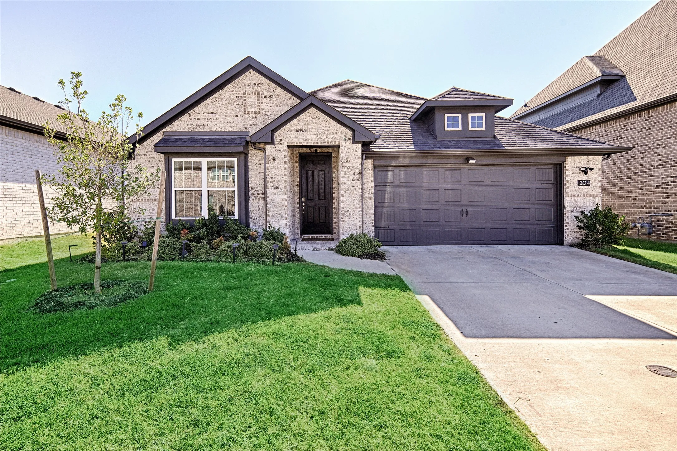 Single Family Residence For Rent in Collin County , 204 Tartane Drive, Anna, Texas 75409, 3 Bedroom, 2 Bathroom, 2 Garage spaces, 1,799 Sqft, built in 2023, mls#21371262, Real Estate Agent in Anna, Homes For Rent in Collin county, Homes For Rent in Anna, Realtor in Anna Texas, Real Estate Brokerage Independent Realty Texas, Luminita Cordes Realtor
