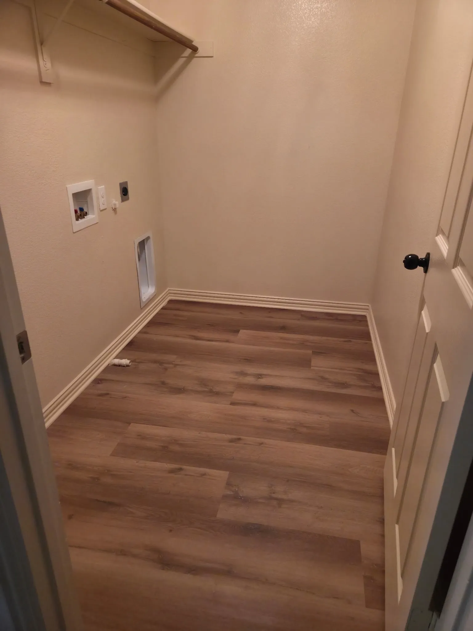 Townhouse For Rent in Tarrant County , 6820 Carrington Lane, Fort Worth, Texas 76137, 2 Bedroom, 3 Bathroom, 2 Garage spaces, 1,491 Sqft, built in 2013, mls#21371323, Real Estate Agent in Fort Worth, Homes For Rent in Tarrant county, Homes For Rent in Fort Worth, Realtor in Fort Worth Texas, Real Estate Brokerage Independent Realty Texas, Luminita Cordes Realtor