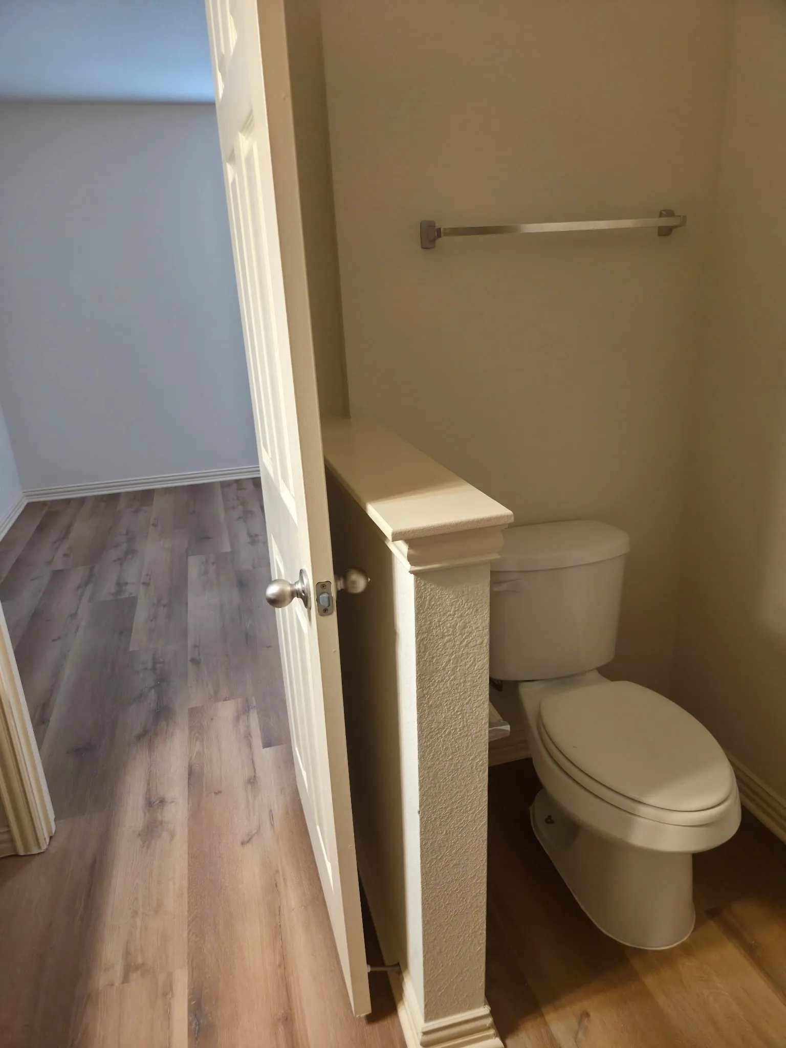 Townhouse For Rent in Tarrant County , 6820 Carrington Lane, Fort Worth, Texas 76137, 2 Bedroom, 3 Bathroom, 2 Garage spaces, 1,491 Sqft, built in 2013, mls#21371323, Real Estate Agent in Fort Worth, Homes For Rent in Tarrant county, Homes For Rent in Fort Worth, Realtor in Fort Worth Texas, Real Estate Brokerage Independent Realty Texas, Luminita Cordes Realtor