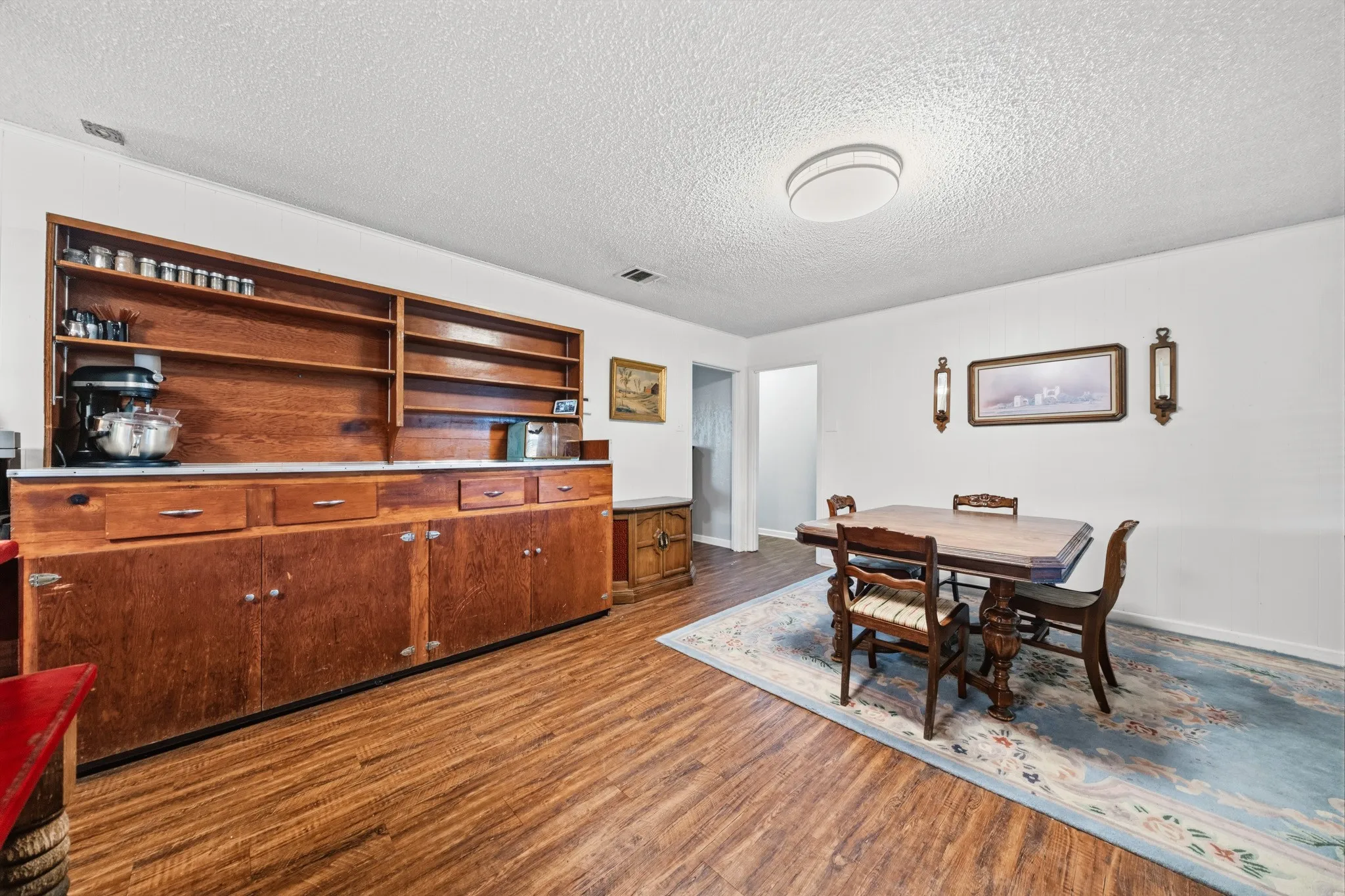 Single Family Residence For Sale in Mc Lennan County , 205 Rabbit Run, Woodway, Texas 76712, 3 Bedroom, 2 Bathroom, Garage spaces, 1,450 Sqft, built in 1955, mls#21371896, Real Estate Agent in Woodway, Homes For Sale in Mc Lennan county, Homes For Sale in Woodway, Realtor in Woodway Texas, Real Estate Brokerage Independent Realty Texas, Luminita Cordes Realtor