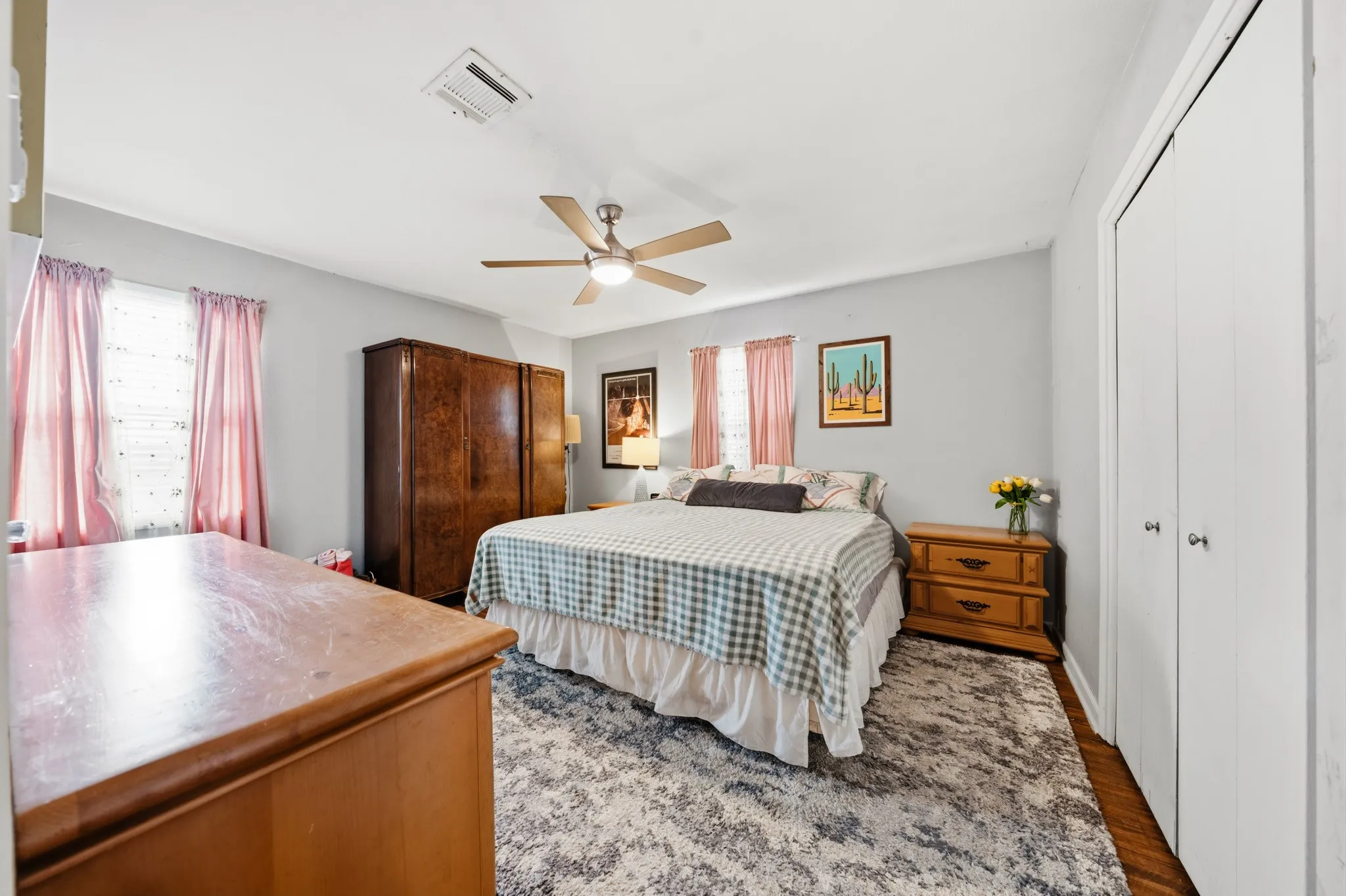 Single Family Residence For Sale in Mc Lennan County , 205 Rabbit Run, Woodway, Texas 76712, 3 Bedroom, 2 Bathroom, Garage spaces, 1,450 Sqft, built in 1955, mls#21371896, Real Estate Agent in Woodway, Homes For Sale in Mc Lennan county, Homes For Sale in Woodway, Realtor in Woodway Texas, Real Estate Brokerage Independent Realty Texas, Luminita Cordes Realtor