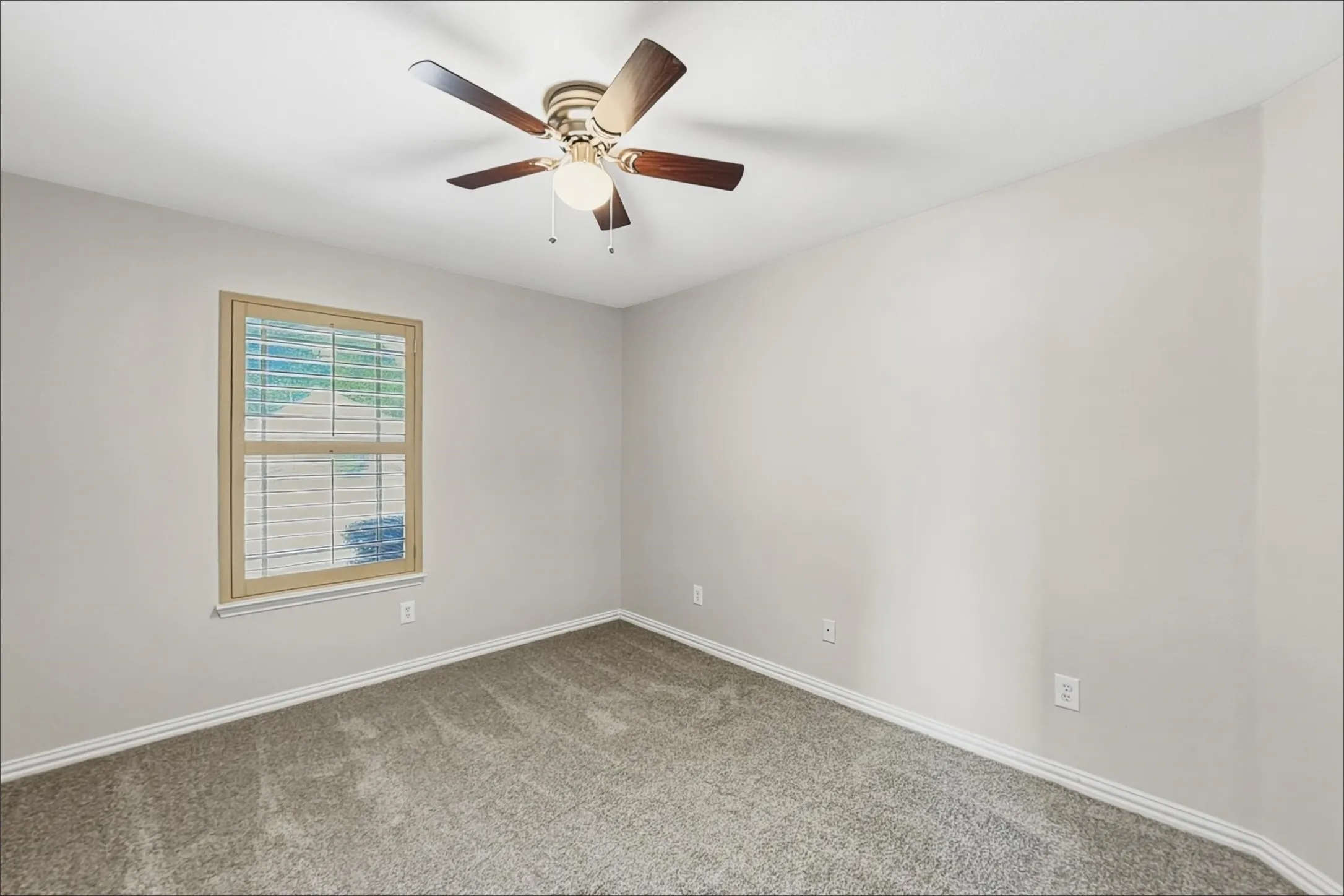 Single Family Residence For Sale in Dallas County , 128 Annette Street, Lancaster, Texas 75146, 4 Bedroom, 2 Bathroom, 2 Garage spaces, 2,330 Sqft, built in 2001, mls#21371542, Real Estate Agent in Lancaster, Homes For Sale in Dallas county, Homes For Sale in Lancaster, Realtor in Lancaster Texas, Real Estate Brokerage Independent Realty Texas, Luminita Cordes Realtor