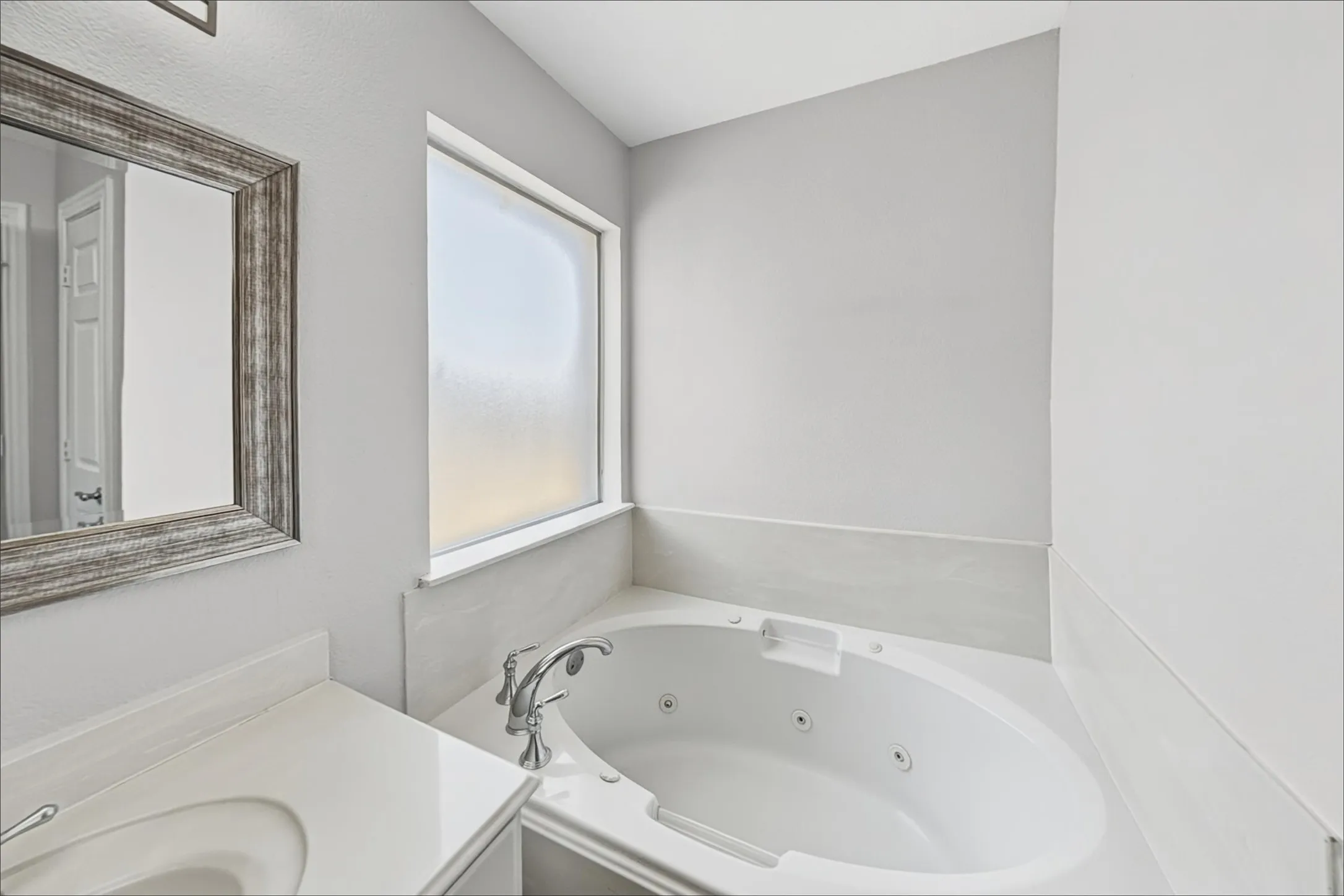 Single Family Residence For Sale in Dallas County , 128 Annette Street, Lancaster, Texas 75146, 4 Bedroom, 2 Bathroom, 2 Garage spaces, 2,330 Sqft, built in 2001, mls#21371542, Real Estate Agent in Lancaster, Homes For Sale in Dallas county, Homes For Sale in Lancaster, Realtor in Lancaster Texas, Real Estate Brokerage Independent Realty Texas, Luminita Cordes Realtor