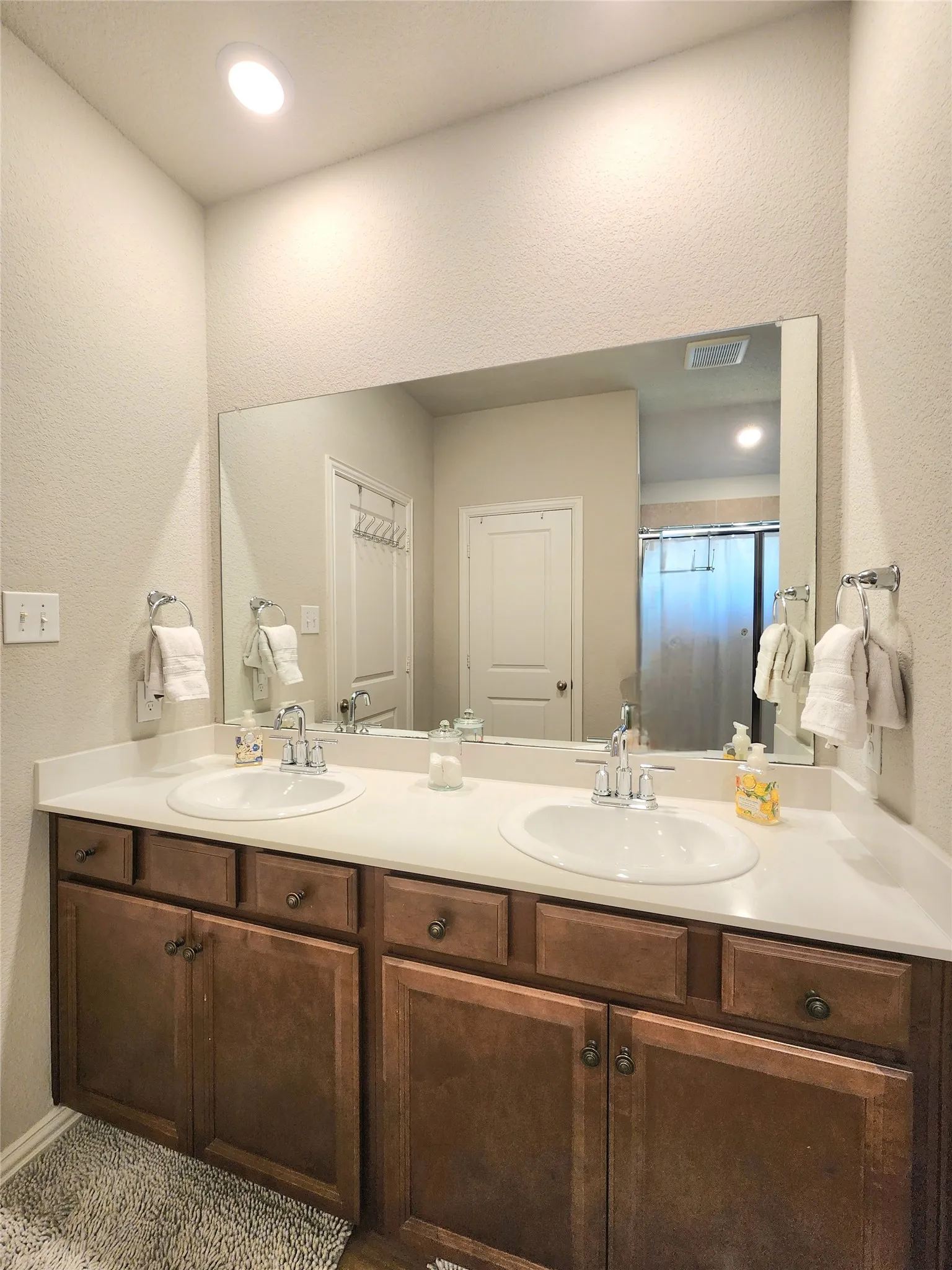 Single Family Residence For Sale in Kaufman County , 2126 Clarion Drive, Forney, Texas 75126, 4 Bedroom, 3 Bathroom, 2 Garage spaces, 2,224 Sqft, built in 2019, mls#21369023, Real Estate Agent in Forney, Homes For Sale in Kaufman county, Homes For Sale in Forney, Realtor in Forney Texas, Real Estate Brokerage Independent Realty Texas, Luminita Cordes Realtor