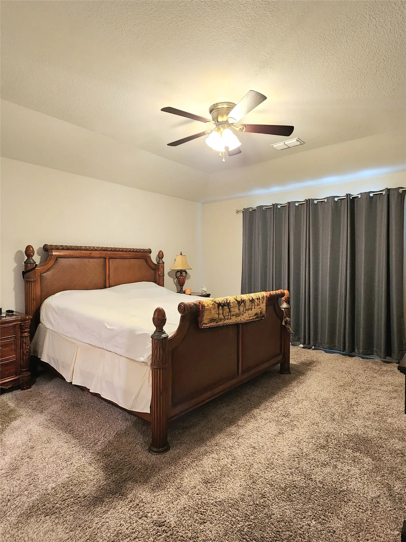 Single Family Residence For Sale in Kaufman County , 2126 Clarion Drive, Forney, Texas 75126, 4 Bedroom, 3 Bathroom, 2 Garage spaces, 2,224 Sqft, built in 2019, mls#21369023, Real Estate Agent in Forney, Homes For Sale in Kaufman county, Homes For Sale in Forney, Realtor in Forney Texas, Real Estate Brokerage Independent Realty Texas, Luminita Cordes Realtor