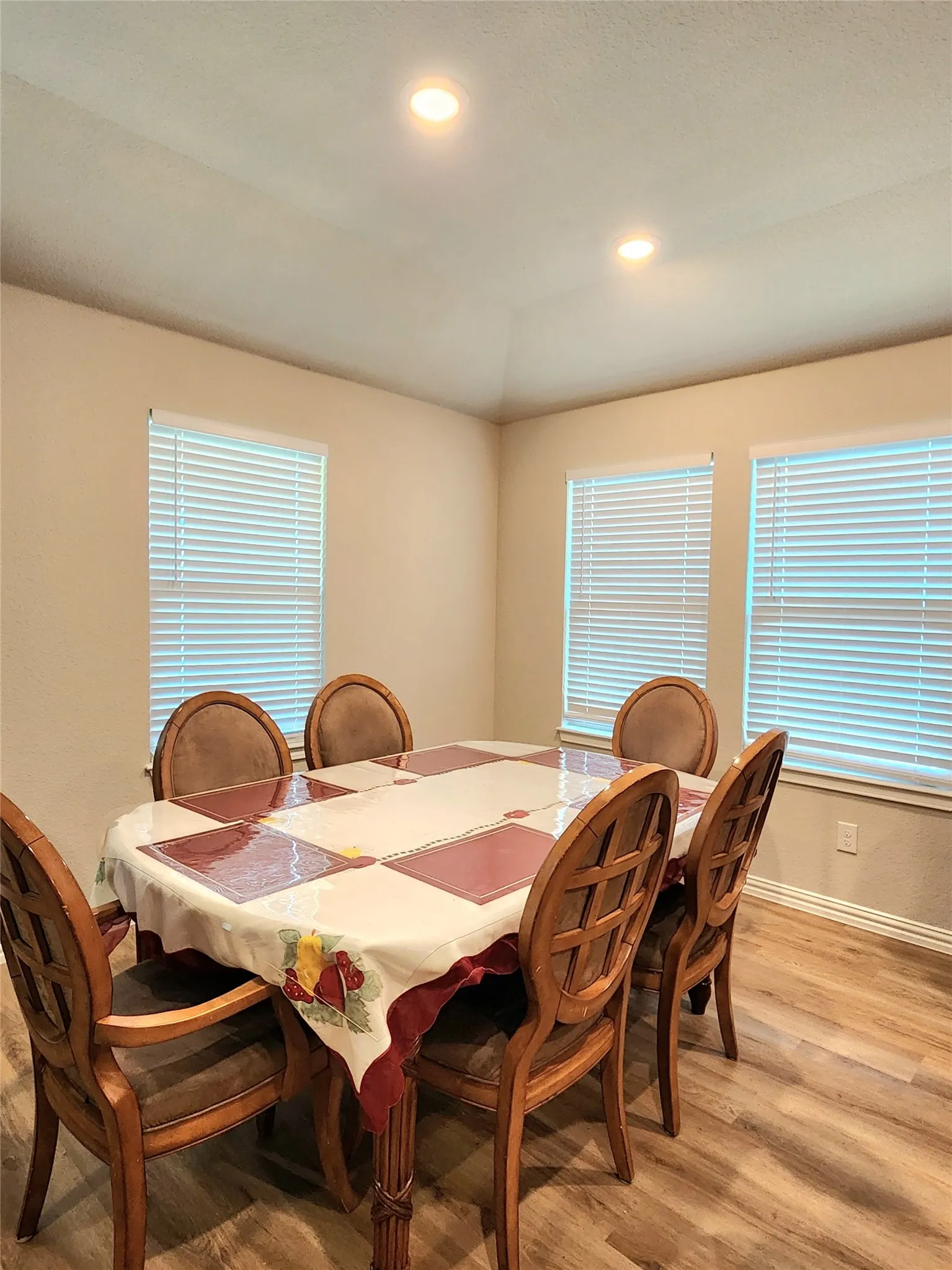 Single Family Residence For Sale in Kaufman County , 2126 Clarion Drive, Forney, Texas 75126, 4 Bedroom, 3 Bathroom, 2 Garage spaces, 2,224 Sqft, built in 2019, mls#21369023, Real Estate Agent in Forney, Homes For Sale in Kaufman county, Homes For Sale in Forney, Realtor in Forney Texas, Real Estate Brokerage Independent Realty Texas, Luminita Cordes Realtor