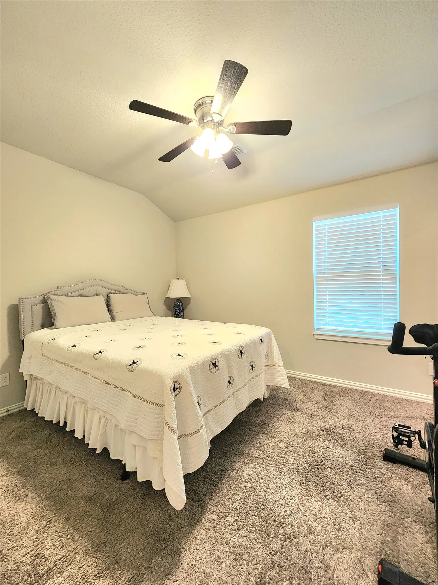 Single Family Residence For Sale in Kaufman County , 2126 Clarion Drive, Forney, Texas 75126, 4 Bedroom, 3 Bathroom, 2 Garage spaces, 2,224 Sqft, built in 2019, mls#21369023, Real Estate Agent in Forney, Homes For Sale in Kaufman county, Homes For Sale in Forney, Realtor in Forney Texas, Real Estate Brokerage Independent Realty Texas, Luminita Cordes Realtor