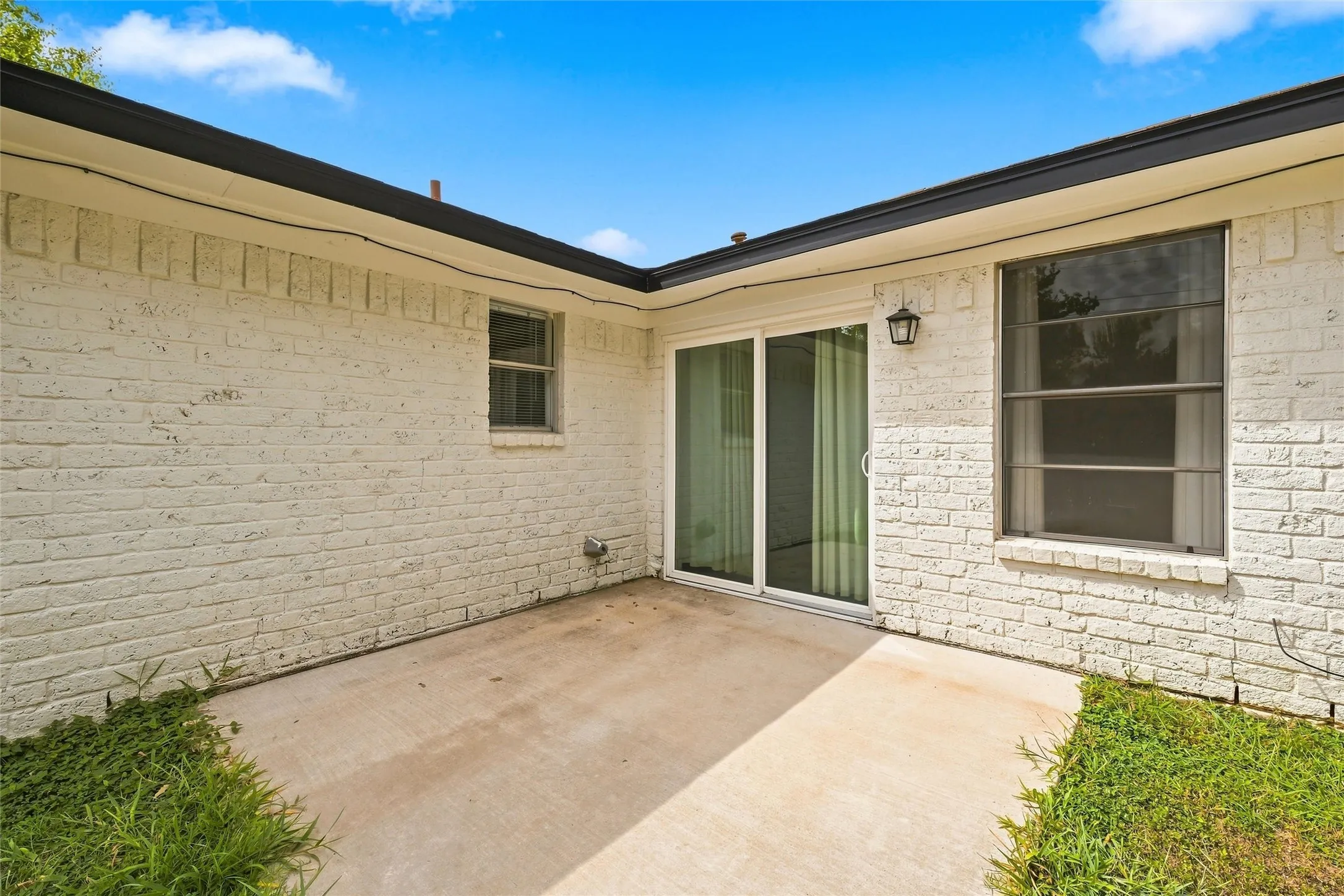 Single Family Residence For Sale in Mc Lennan County , 1113 Victoria Street, Bellmead, Texas 76705, 3 Bedroom, 2 Bathroom, 2 Garage spaces, 1,385 Sqft, built in 1972, mls#21362747, Real Estate Agent in Bellmead, Homes For Sale in Mc Lennan county, Homes For Sale in Bellmead, Realtor in Bellmead Texas, Real Estate Brokerage Independent Realty Texas, Luminita Cordes Realtor