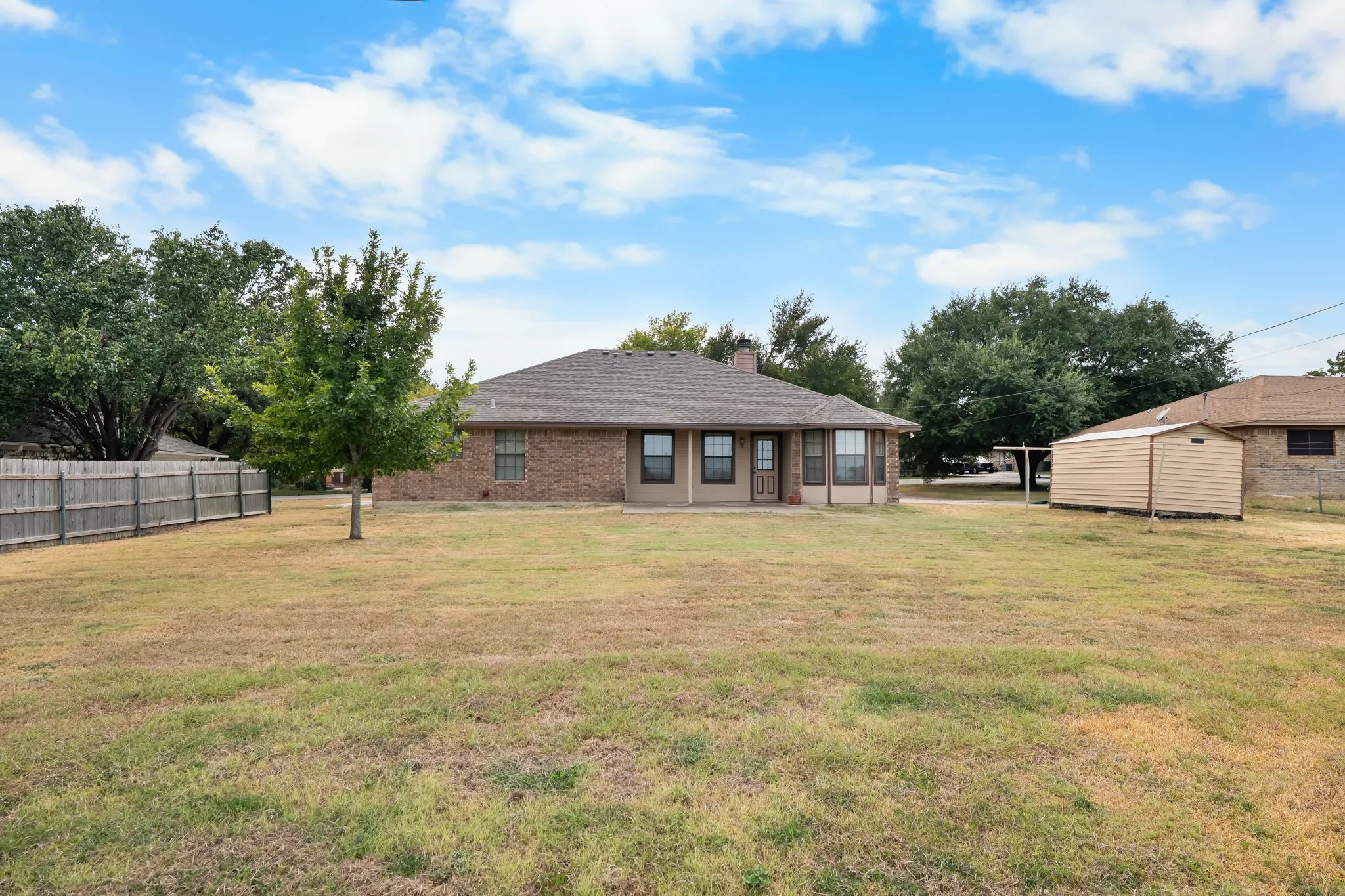 Single Family Residence For Sale in Mc Lennan County , 502 Celeste Drive, Robinson, Texas 76706, 3 Bedroom, 2 Bathroom, 2 Garage spaces, 1,529 Sqft, built in 1986, mls#21371611, Real Estate Agent in Robinson, Homes For Sale in Mc Lennan county, Homes For Sale in Robinson, Realtor in Robinson Texas, Real Estate Brokerage Independent Realty Texas, Luminita Cordes Realtor