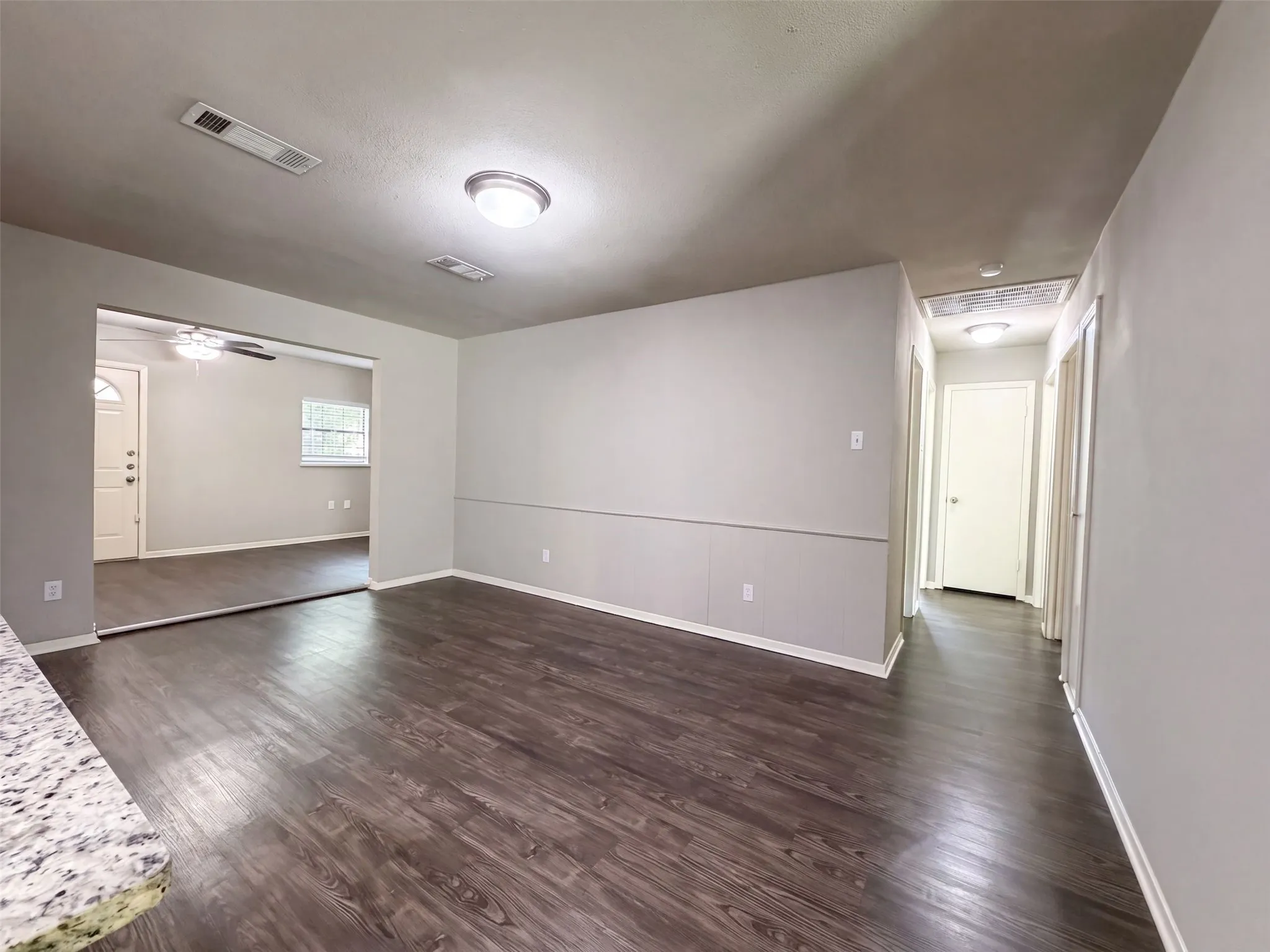 Single Family Residence For Sale in Dallas County , 330 E Coral Way, Grand Prairie, Texas 75051, 3 Bedroom, 2 Bathroom, 1 Garage spaces, 1,448 Sqft, built in 1961, mls#21371965, Real Estate Agent in Grand Prairie, Homes For Sale in Dallas county, Homes For Sale in Grand Prairie, Realtor in Grand Prairie Texas, Real Estate Brokerage Independent Realty Texas, Luminita Cordes Realtor