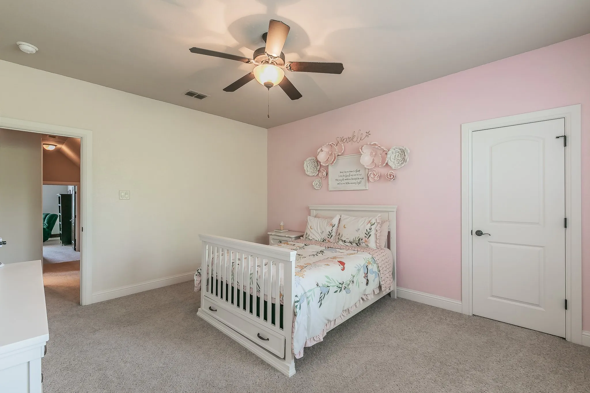 Single Family Residence For Sale in Tarrant County , 8649 Wishing Tree Lane, North Richland Hills, Texas 76182, 4 Bedroom, 3 Bathroom, 3 Garage spaces, 3,647 Sqft, built in 2007, mls#21371070, Real Estate Agent in North Richland Hills, Homes For Sale in Tarrant county, Homes For Sale in North Richland Hills, Realtor in North Richland Hills Texas, Real Estate Brokerage Independent Realty Texas, Luminita Cordes Realtor