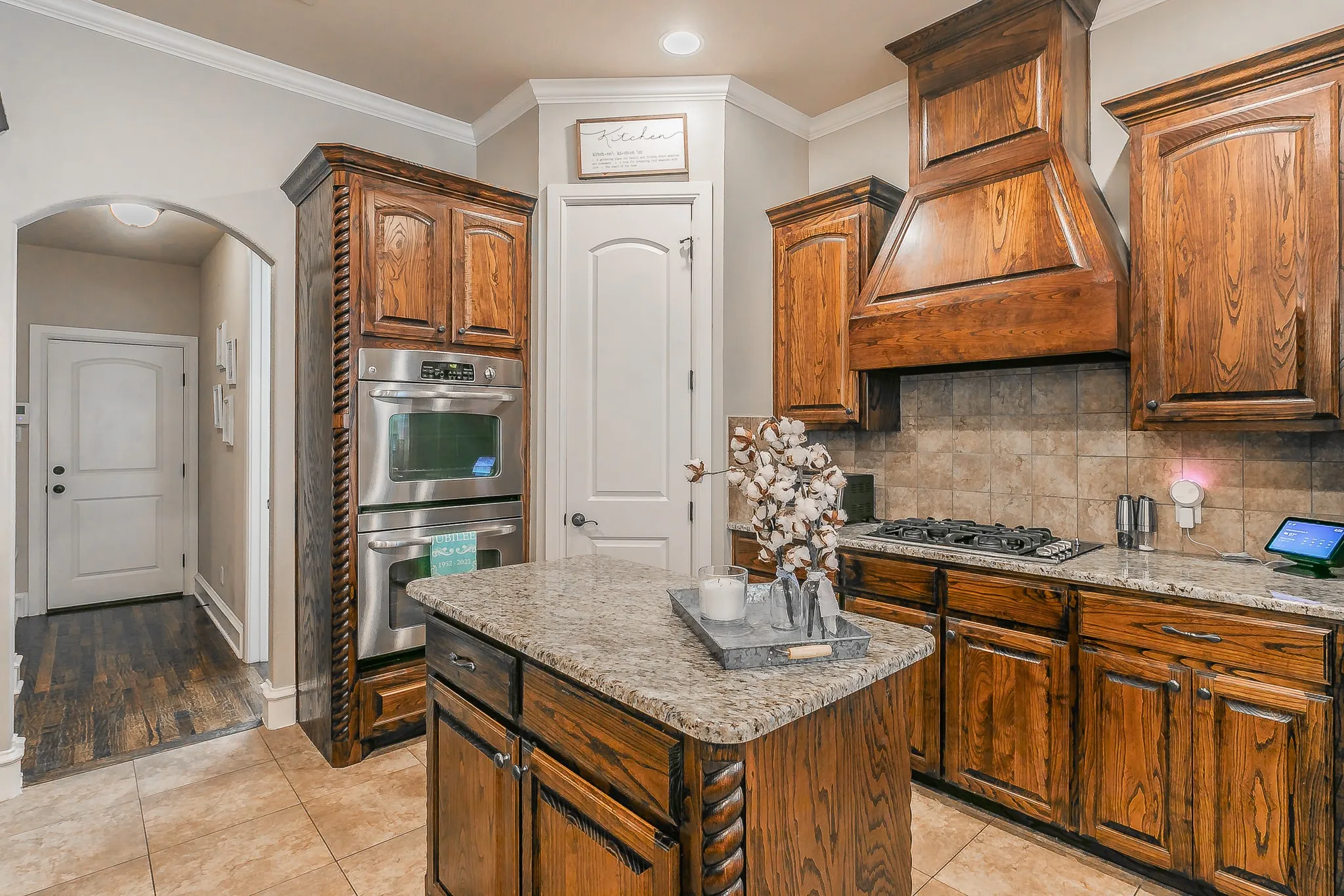 Single Family Residence For Sale in Tarrant County , 8649 Wishing Tree Lane, North Richland Hills, Texas 76182, 4 Bedroom, 3 Bathroom, 3 Garage spaces, 3,647 Sqft, built in 2007, mls#21371070, Real Estate Agent in North Richland Hills, Homes For Sale in Tarrant county, Homes For Sale in North Richland Hills, Realtor in North Richland Hills Texas, Real Estate Brokerage Independent Realty Texas, Luminita Cordes Realtor