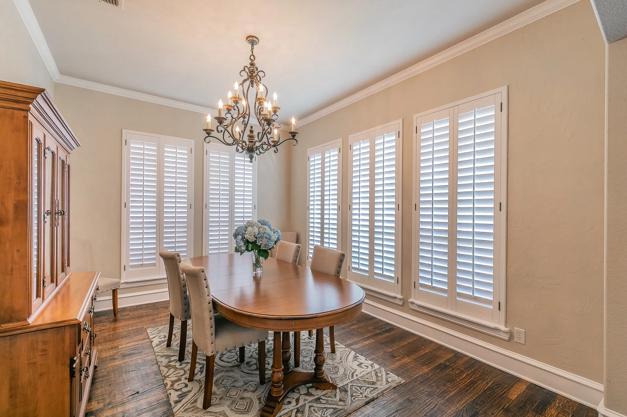 Single Family Residence For Sale in Tarrant County , 8649 Wishing Tree Lane, North Richland Hills, Texas 76182, 4 Bedroom, 3 Bathroom, 3 Garage spaces, 3,647 Sqft, built in 2007, mls#21371070, Real Estate Agent in North Richland Hills, Homes For Sale in Tarrant county, Homes For Sale in North Richland Hills, Realtor in North Richland Hills Texas, Real Estate Brokerage Independent Realty Texas, Luminita Cordes Realtor