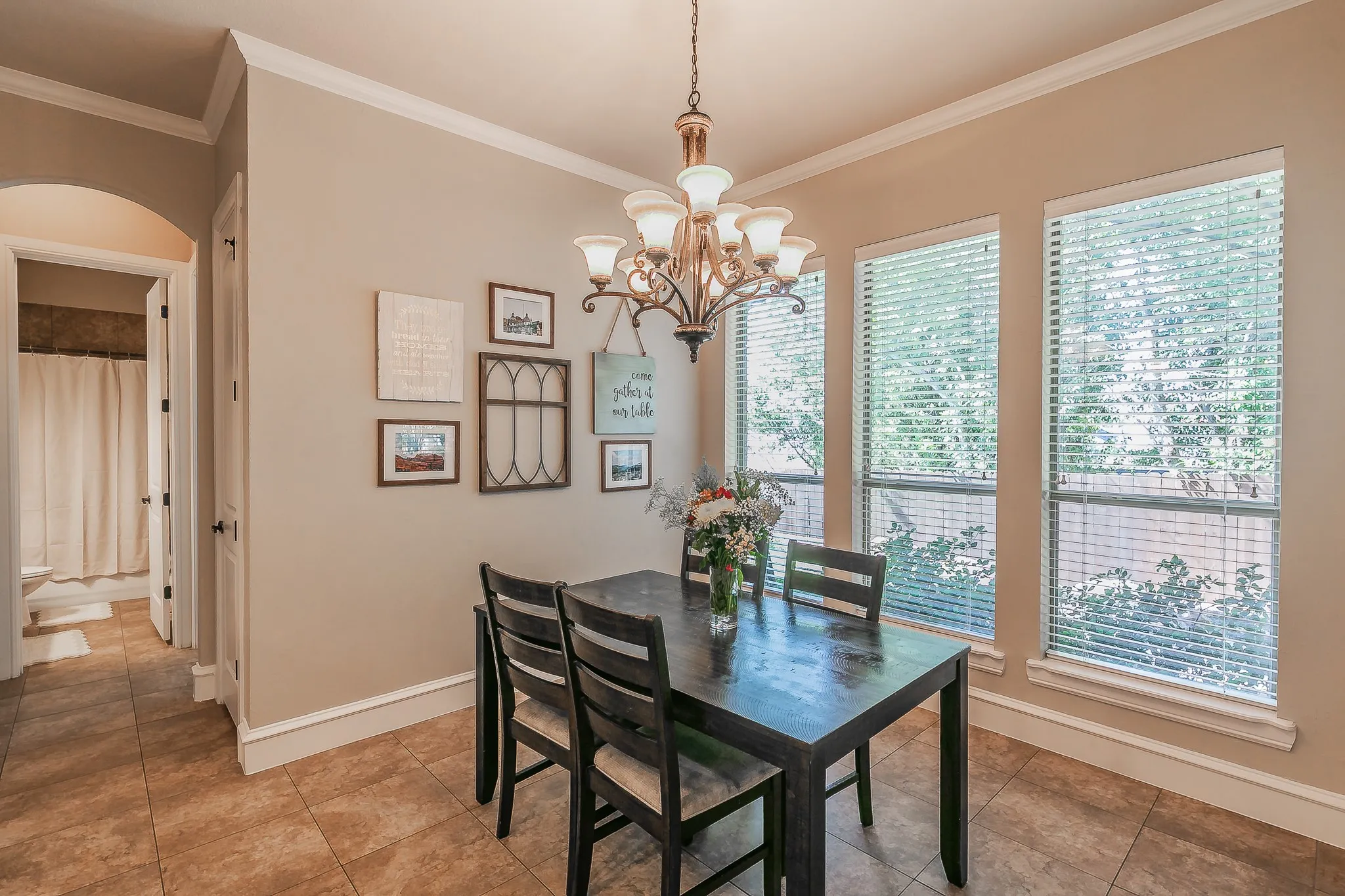 Single Family Residence For Sale in Tarrant County , 8649 Wishing Tree Lane, North Richland Hills, Texas 76182, 4 Bedroom, 3 Bathroom, 3 Garage spaces, 3,647 Sqft, built in 2007, mls#21371070, Real Estate Agent in North Richland Hills, Homes For Sale in Tarrant county, Homes For Sale in North Richland Hills, Realtor in North Richland Hills Texas, Real Estate Brokerage Independent Realty Texas, Luminita Cordes Realtor