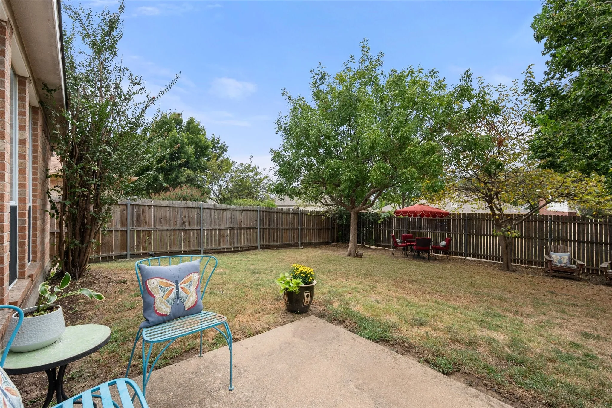 Single Family Residence For Sale in Tarrant County , 6920 Coldwater Canyon Road, Fort Worth, Texas 76132, 3 Bedroom, 2 Bathroom, 2 Garage spaces, 1,869 Sqft, built in 2000, mls#21369967, Real Estate Agent in Fort Worth, Homes For Sale in Tarrant county, Homes For Sale in Fort Worth, Realtor in Fort Worth Texas, Real Estate Brokerage Independent Realty Texas, Luminita Cordes Realtor