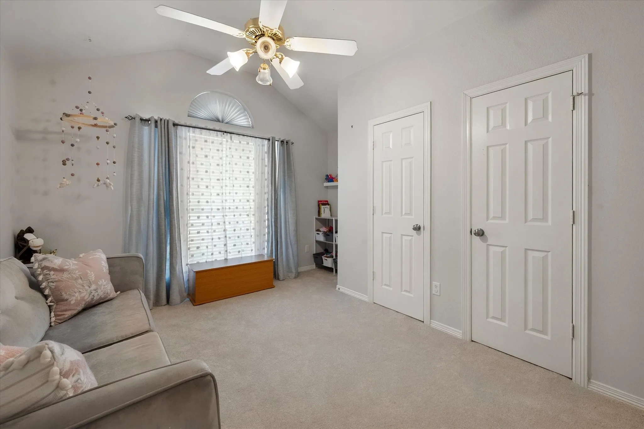 Secondary bedroom