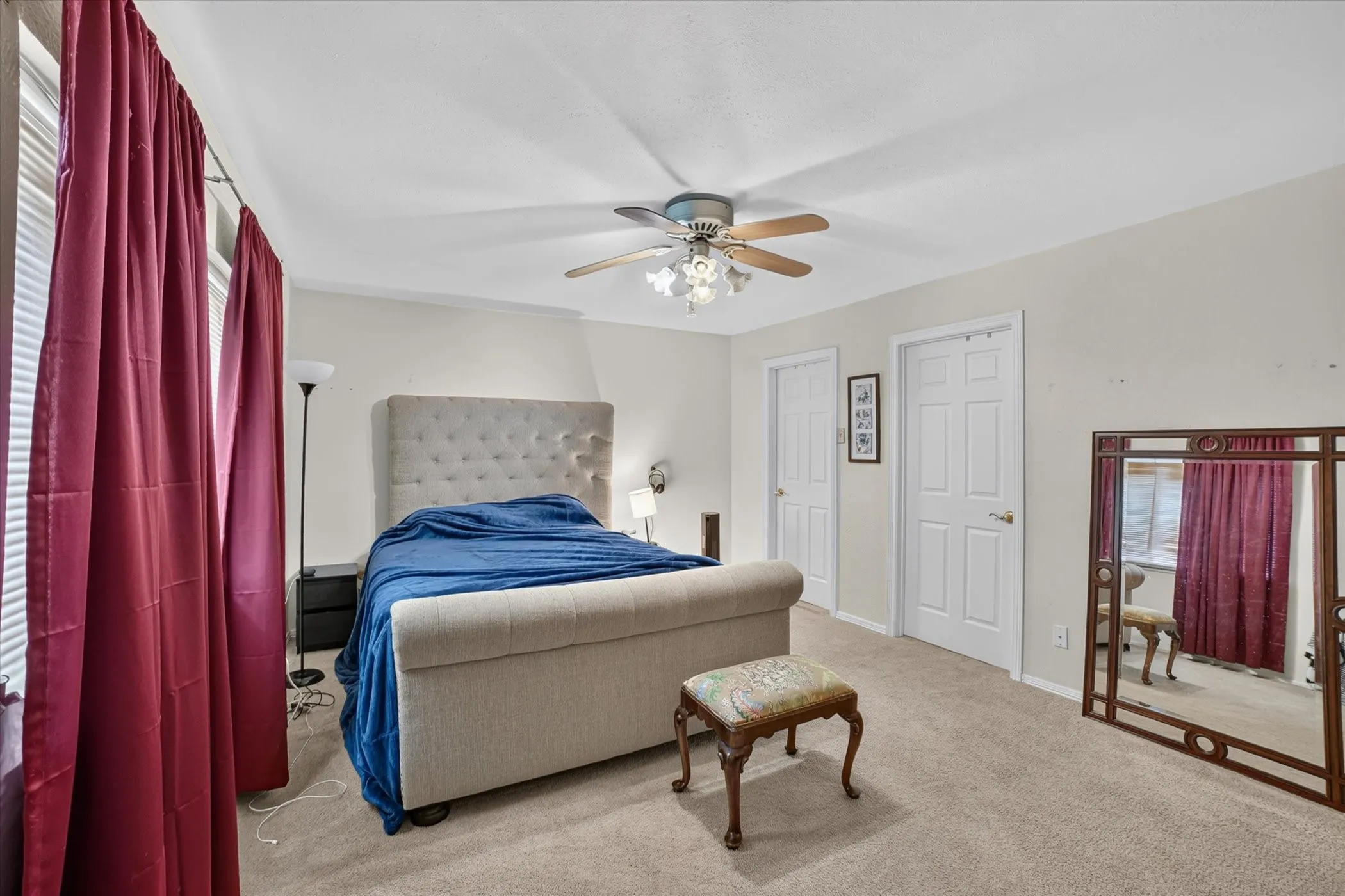 Single Family Residence For Sale in Dallas County , 6217 Fallbrook Drive, Garland, Texas 75043, 3 Bedroom, 2 Bathroom, 2 Garage spaces, 1,988 Sqft, built in 1977, mls#21370964, Real Estate Agent in Garland, Homes For Sale in Dallas county, Homes For Sale in Garland, Realtor in Garland Texas, Real Estate Brokerage Independent Realty Texas, Luminita Cordes Realtor