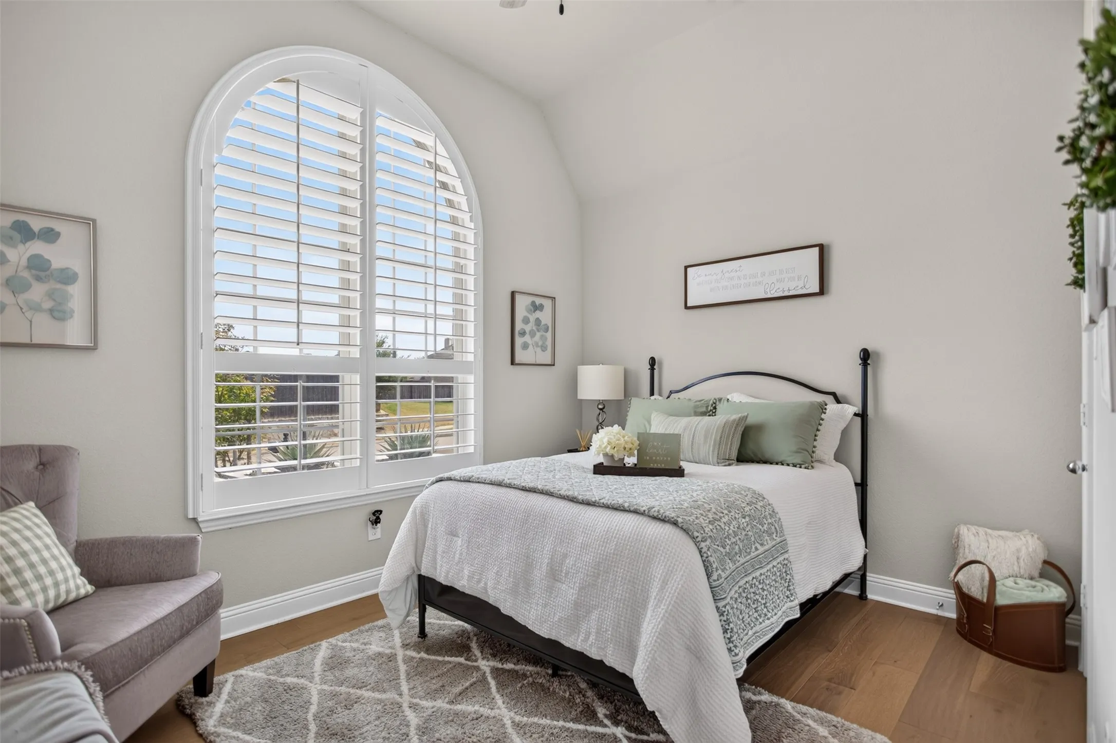 Single Family Residence For Sale in Kaufman County , 1123 Highgate Road, Forney, Texas 75126, 3 Bedroom, 2 Bathroom, 2 Garage spaces, 2,553 Sqft, built in 2016, mls#21370868, Real Estate Agent in Forney, Homes For Sale in Kaufman county, Homes For Sale in Forney, Realtor in Forney Texas, Real Estate Brokerage Independent Realty Texas, Luminita Cordes Realtor