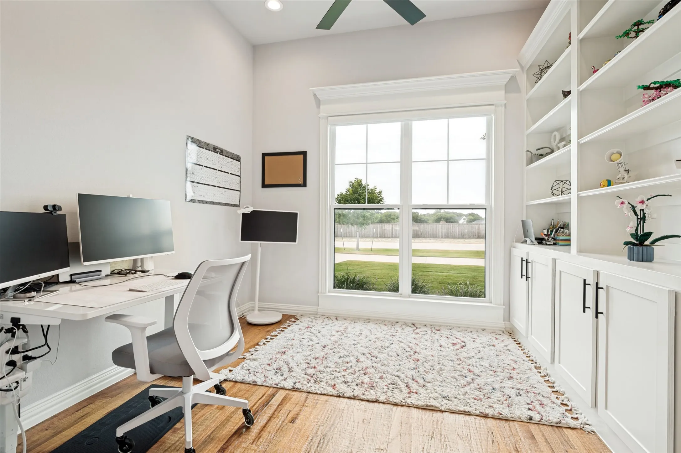 Single Family Residence For Sale in Ellis County , 5850 Harper Drive, Midlothian, Texas 76065, 4 Bedroom, 4 Bathroom, 3 Garage spaces, 3,375 Sqft, built in 2021, mls#21371581, Real Estate Agent in Midlothian, Homes For Sale in Ellis county, Homes For Sale in Midlothian, Realtor in Midlothian Texas, Real Estate Brokerage Independent Realty Texas, Luminita Cordes Realtor