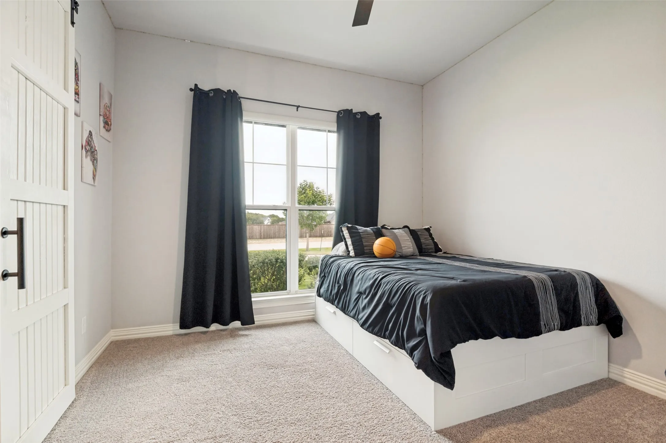Single Family Residence For Sale in Ellis County , 5850 Harper Drive, Midlothian, Texas 76065, 4 Bedroom, 4 Bathroom, 3 Garage spaces, 3,375 Sqft, built in 2021, mls#21371581, Real Estate Agent in Midlothian, Homes For Sale in Ellis county, Homes For Sale in Midlothian, Realtor in Midlothian Texas, Real Estate Brokerage Independent Realty Texas, Luminita Cordes Realtor